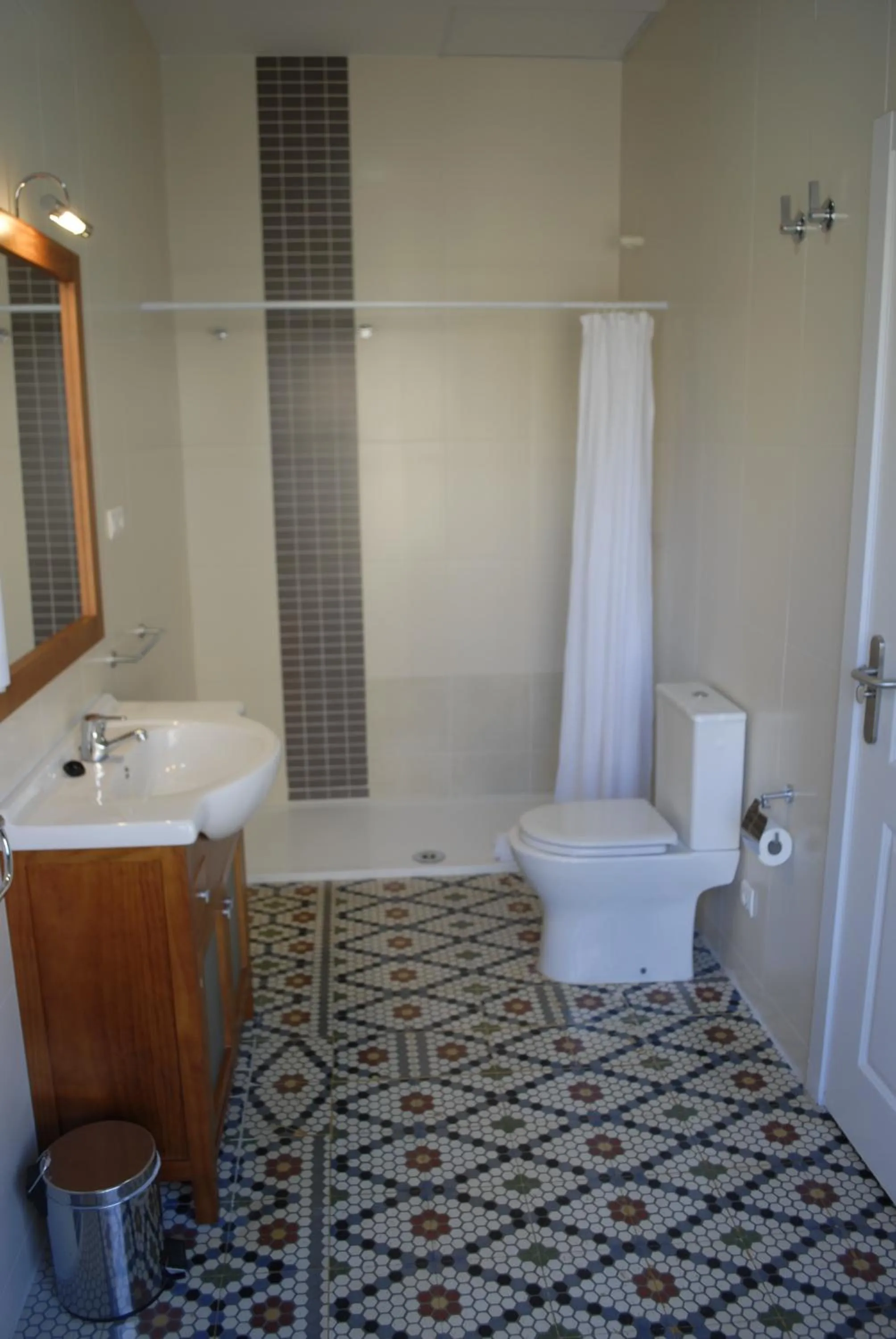 Bathroom in La Perla Granada Suites