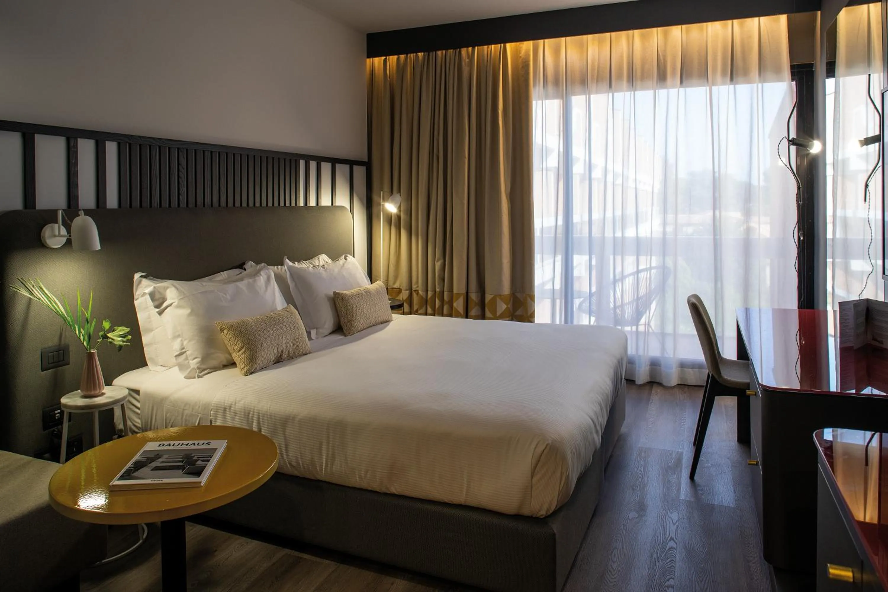 Photo of the whole room, Bed in Hotel Villa Pamphili Roma