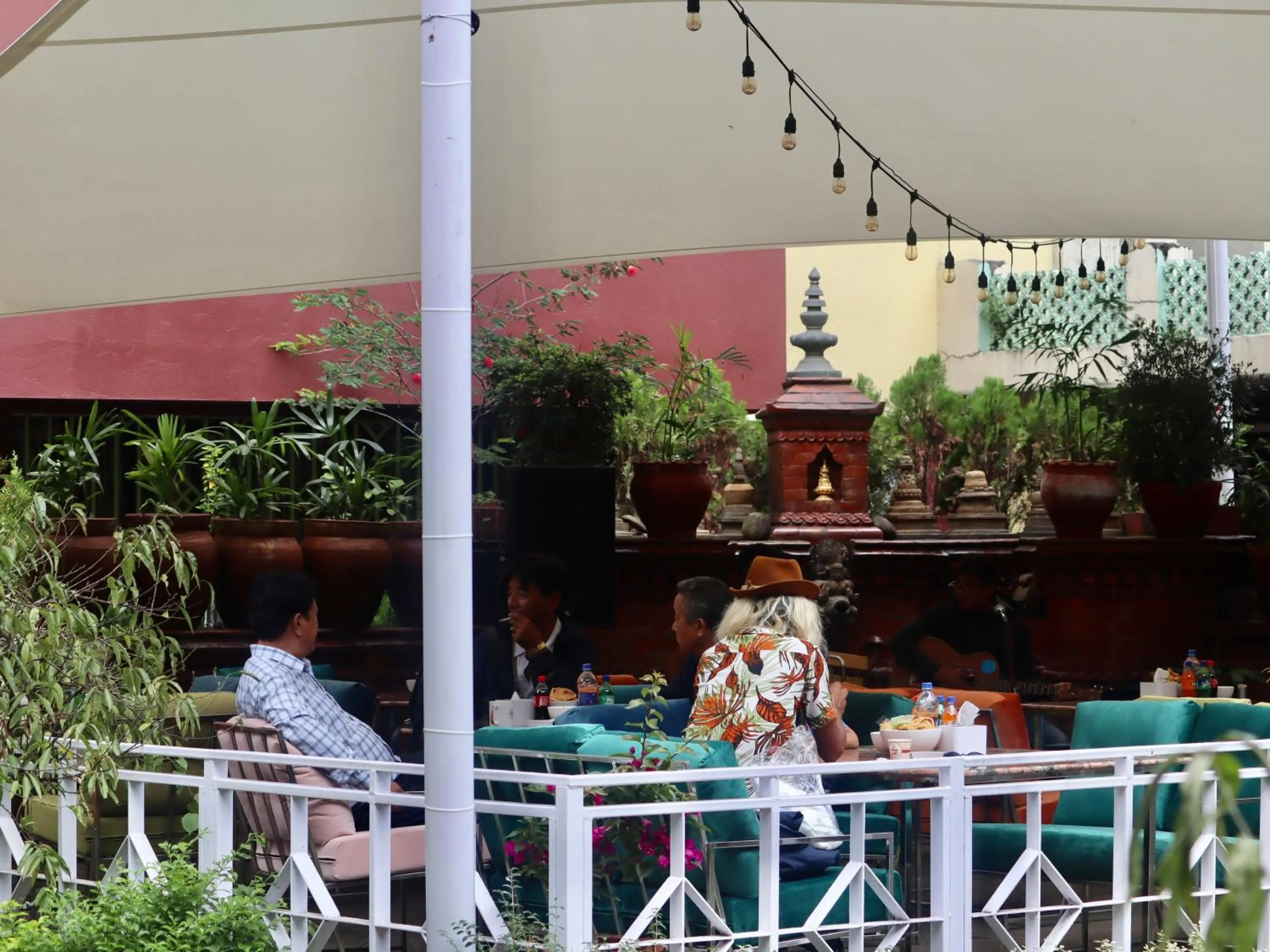 Restaurant/places to eat in Hotel Siddhi Manakamana