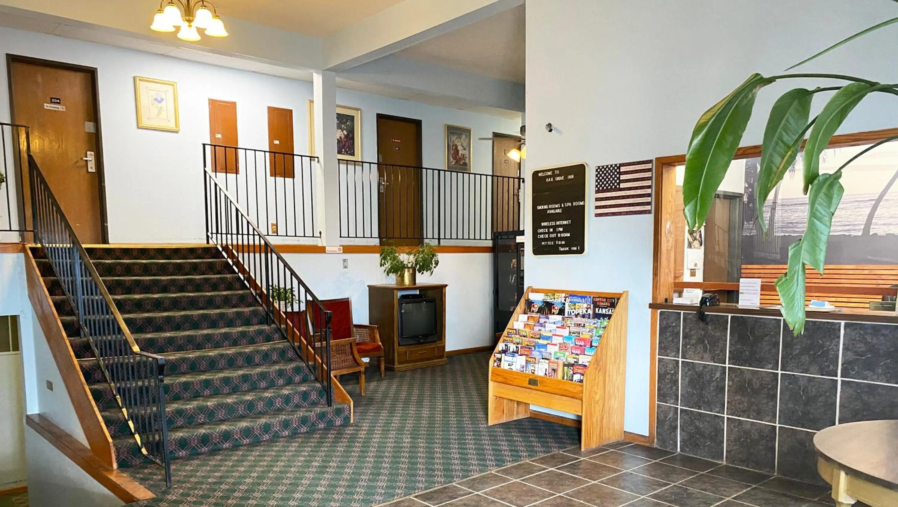 Lobby or reception in Oak Grove Inn