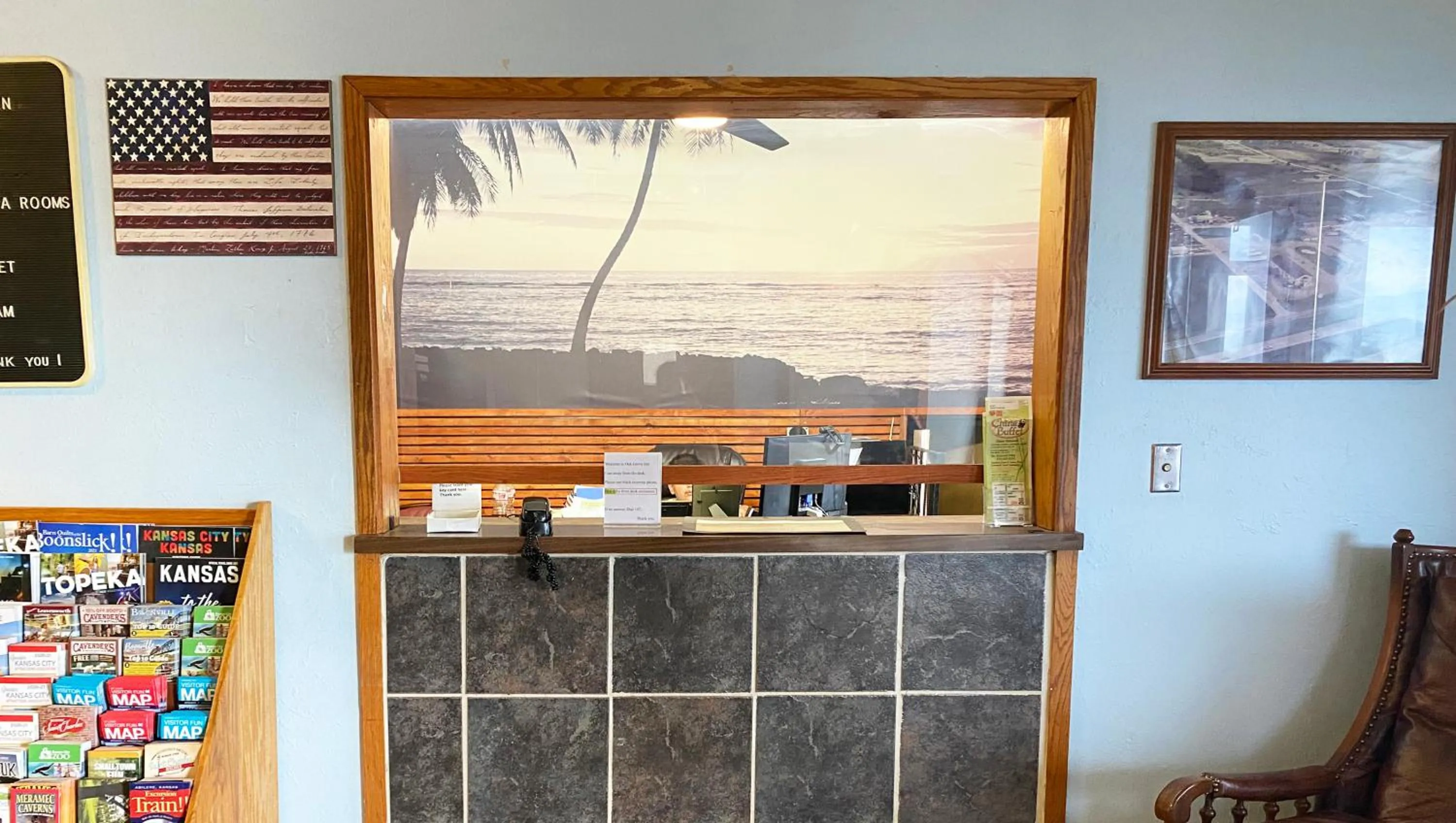 Lobby or reception in Oak Grove Inn