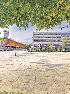 Property building in Kurpark-Hotel