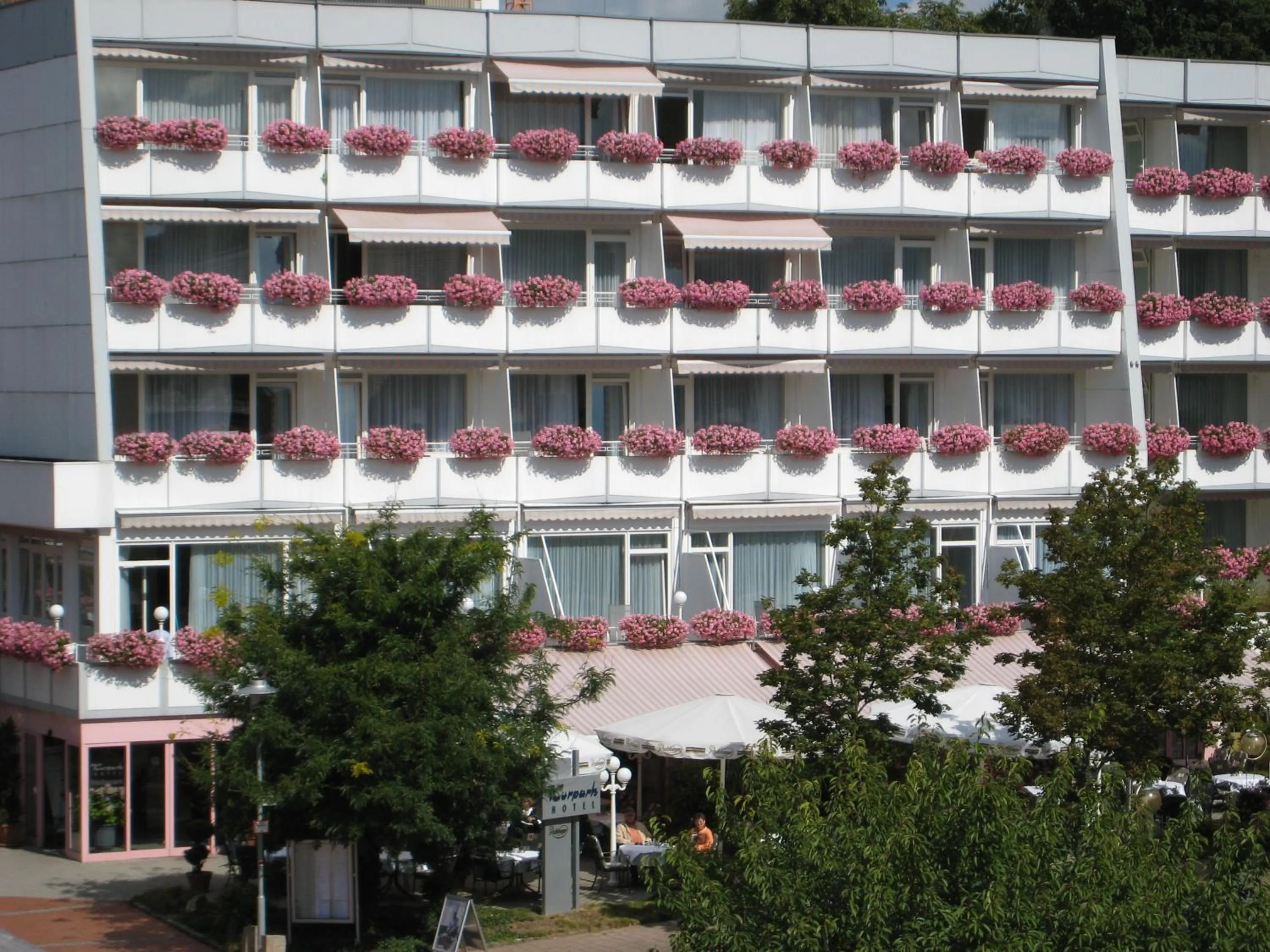 Facade/entrance in Kurpark-Hotel
