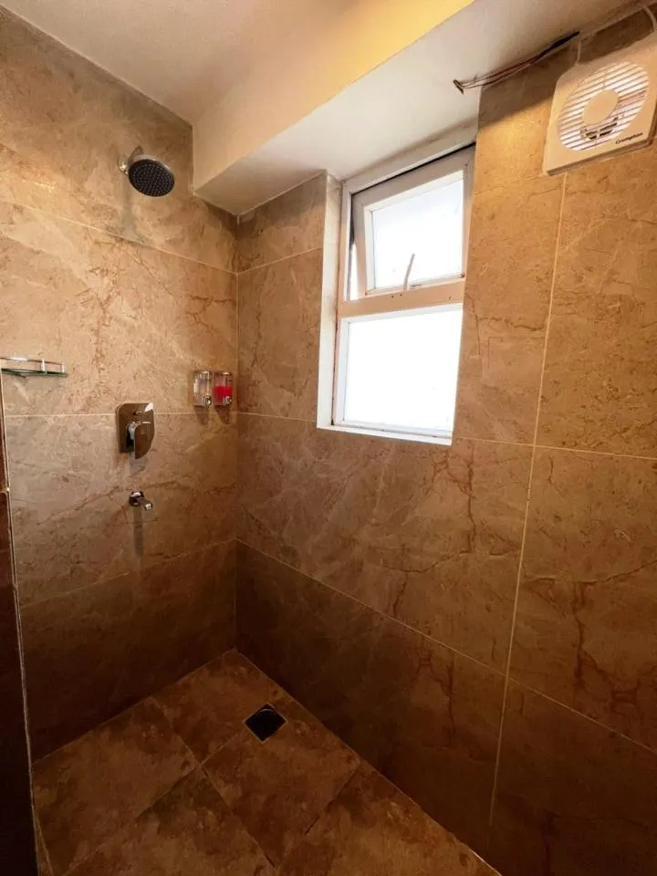 Shower in Hotel Yambu kathmandu