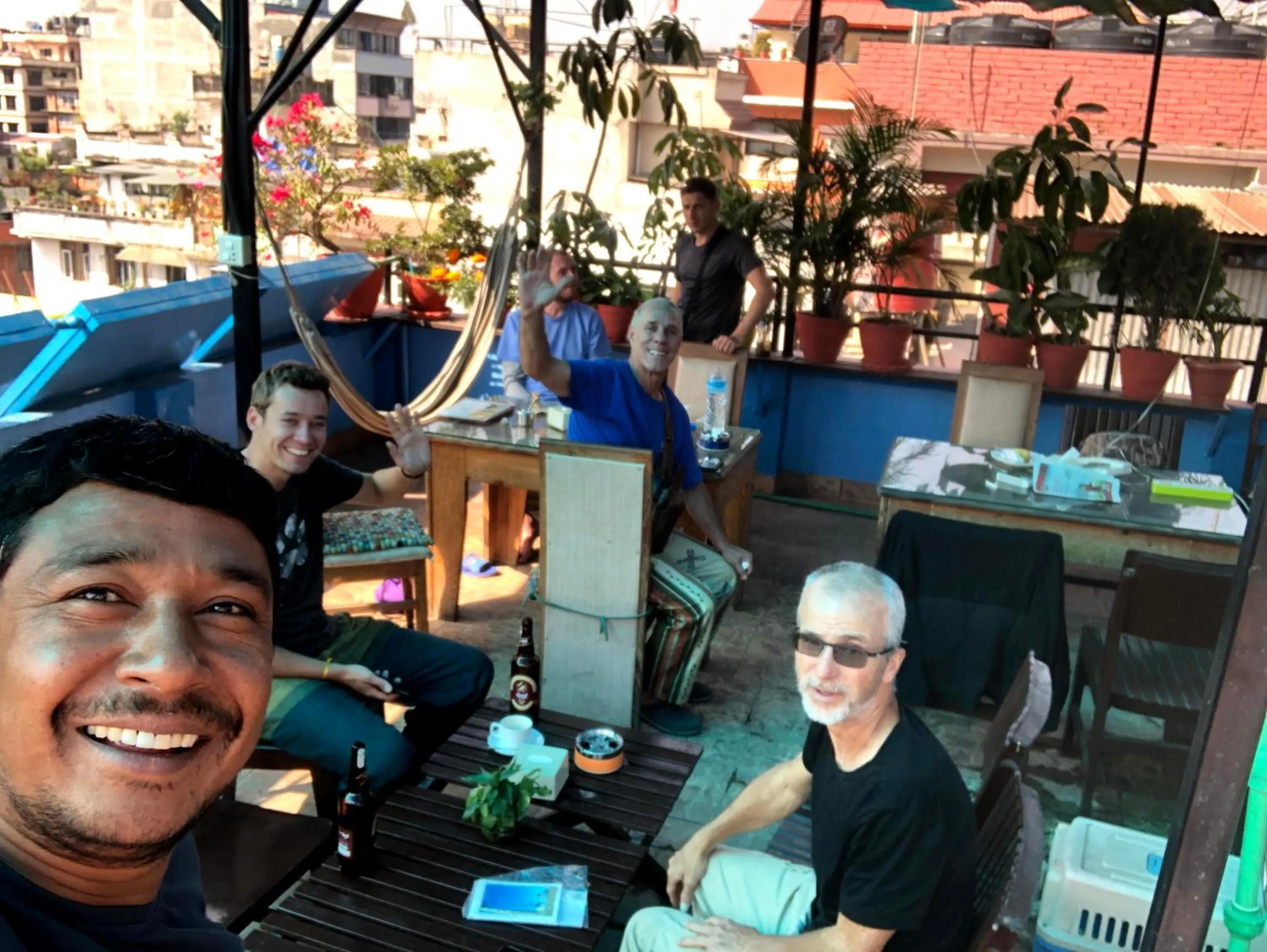 Restaurant/places to eat in Shangrila Boutique Hotel