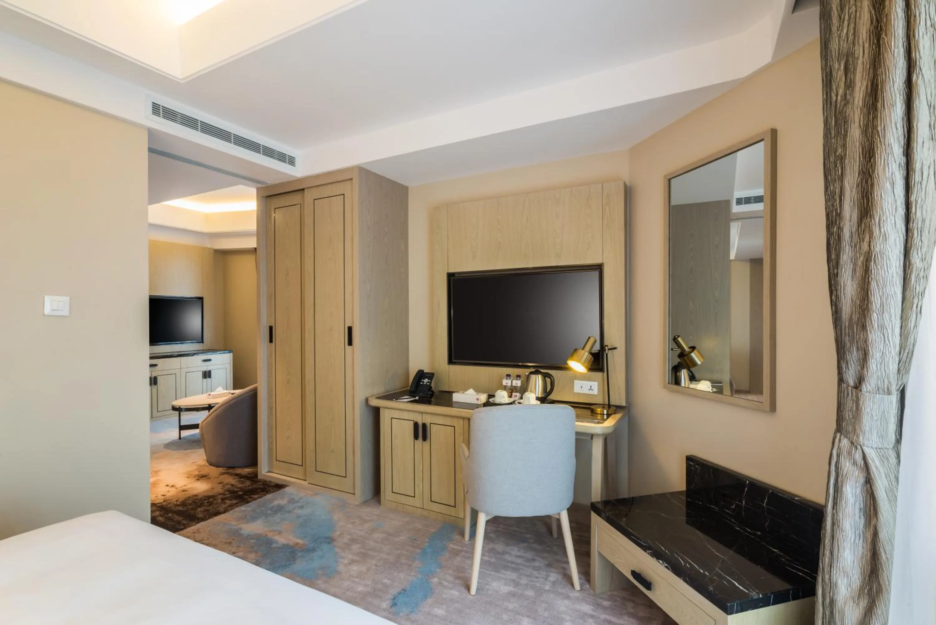 TV and multimedia, Bed in Aber Khamis Mushait