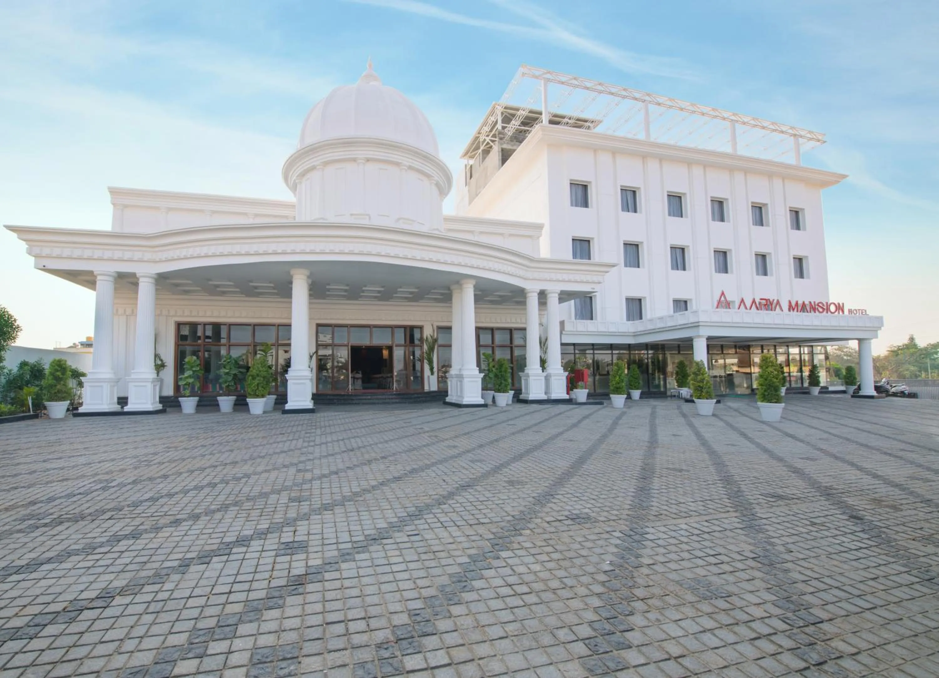 Facade/entrance in AARYA MANSION V One Hotel