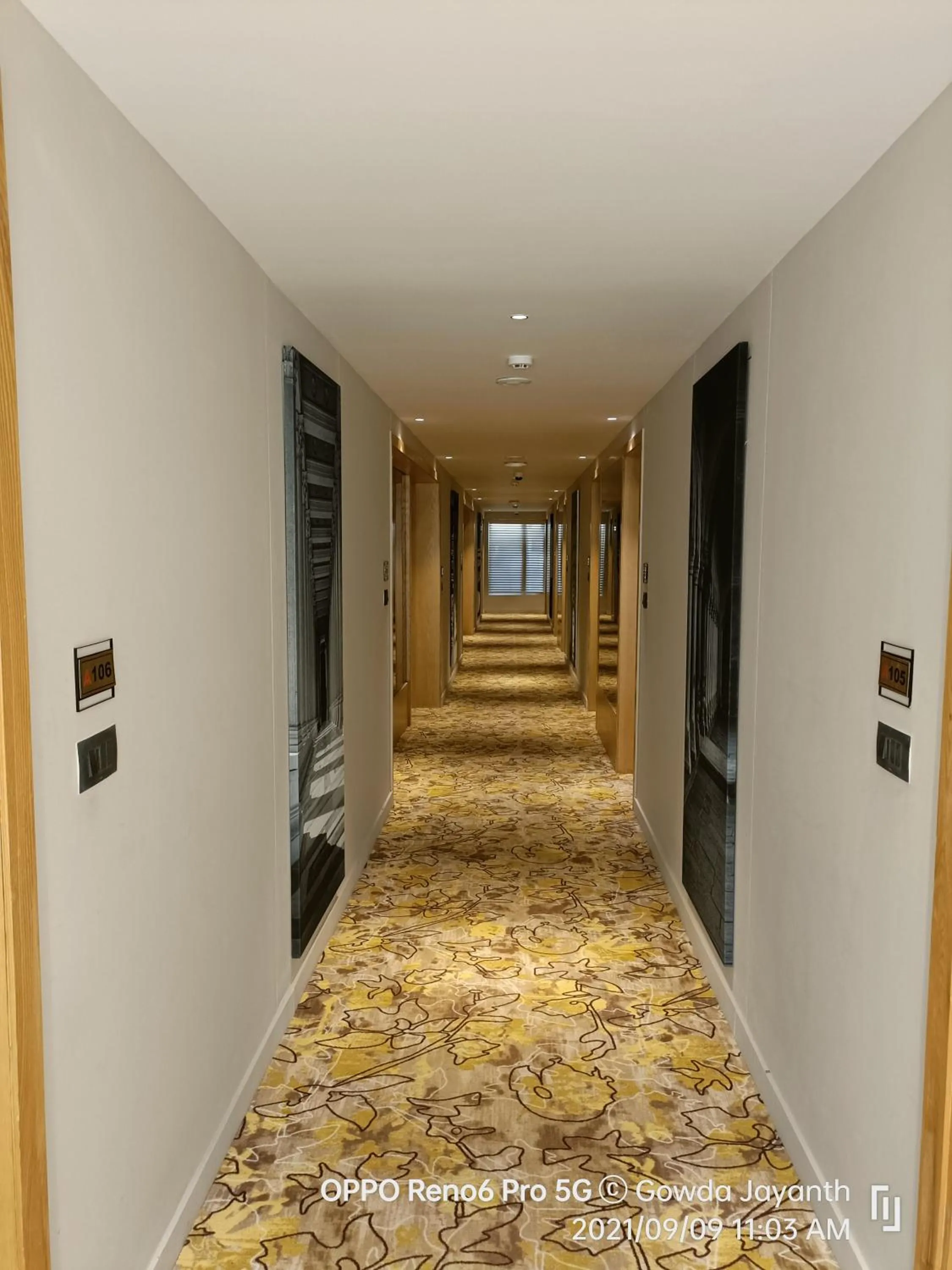 Lobby or reception in AARYA MANSION V One Hotel