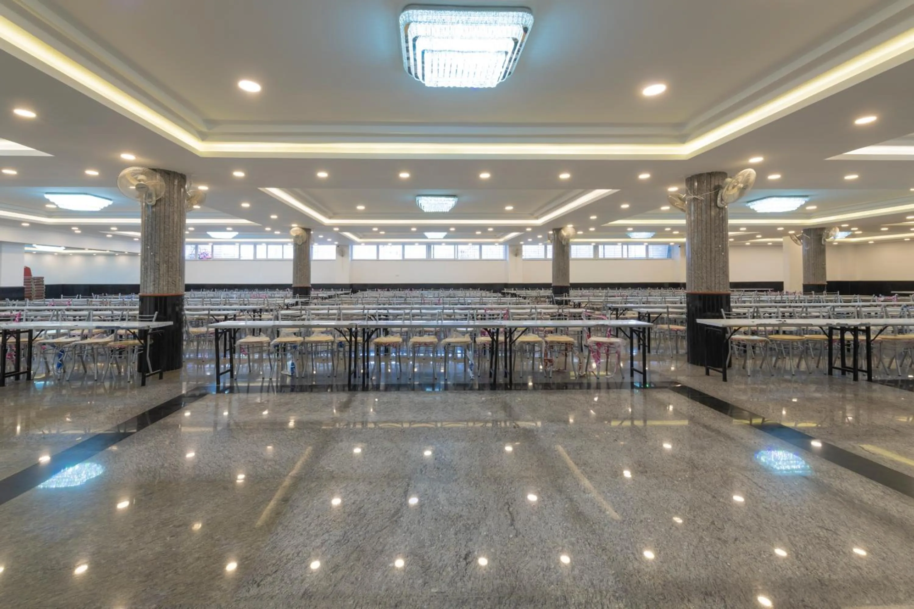 Business facilities in AARYA MANSION V One Hotel