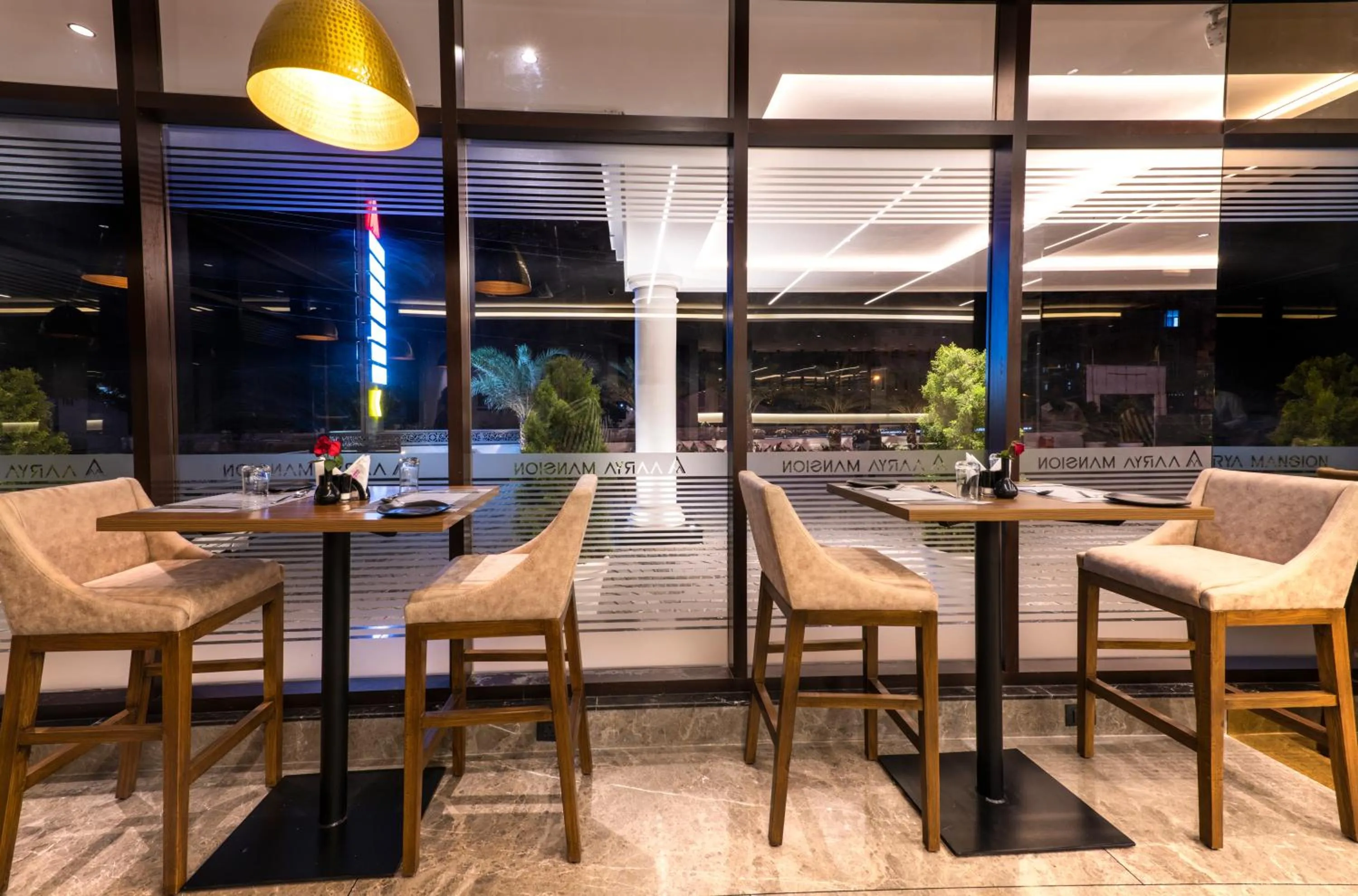 Lounge or bar in AARYA MANSION V One Hotel