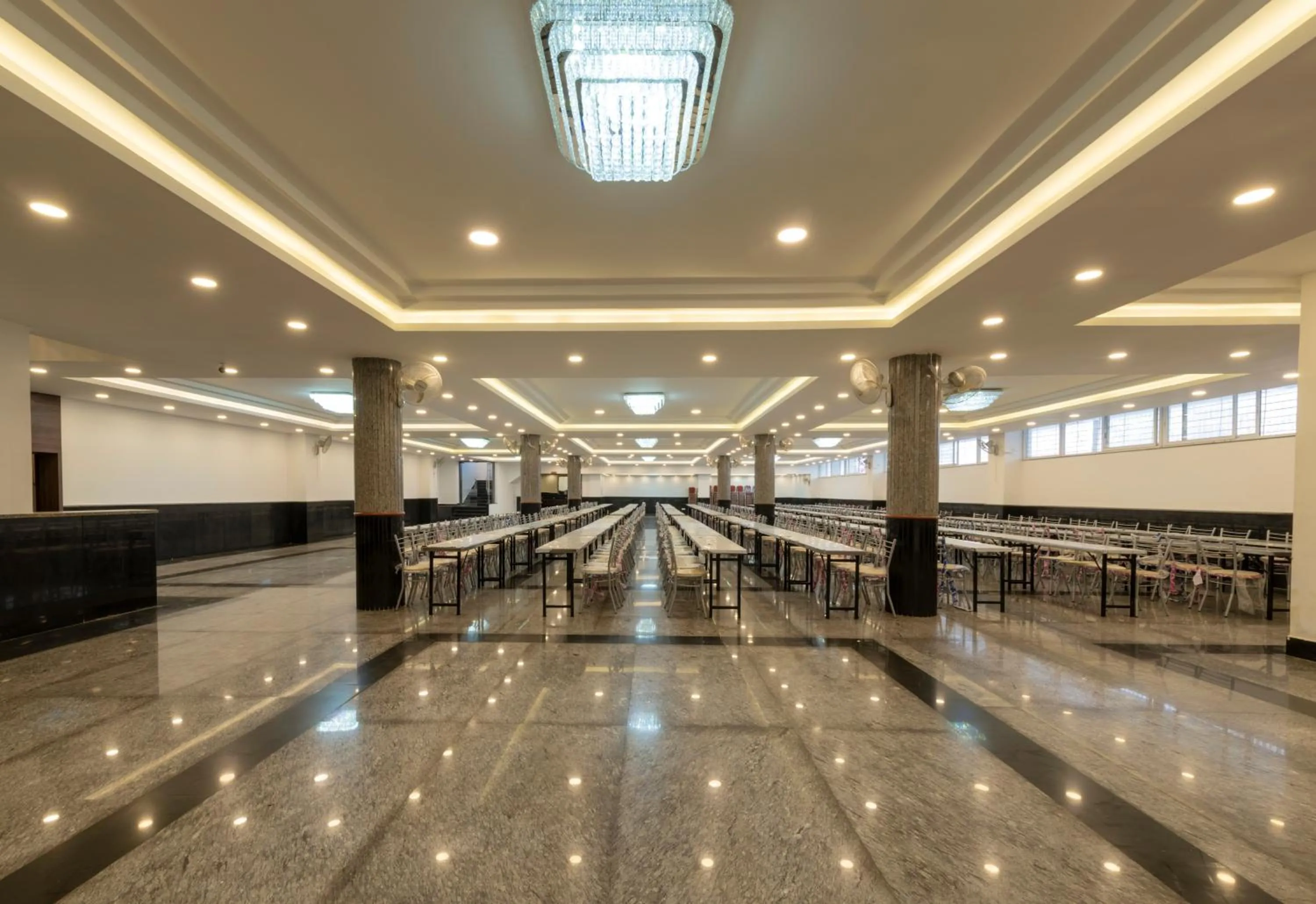 Banquet/Function facilities in AARYA MANSION V One Hotel