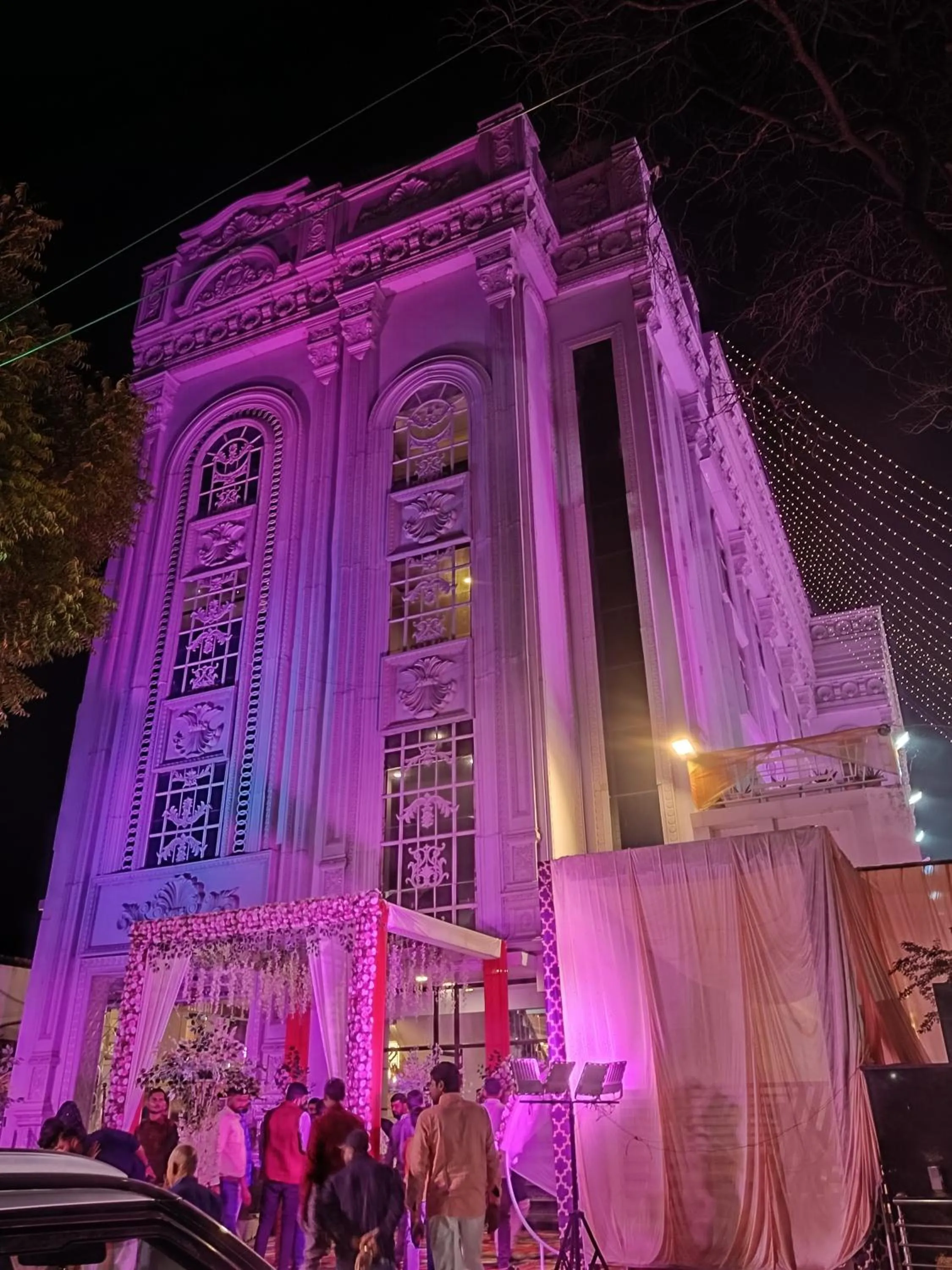 Property building in HOTEL PLEASANT VIEW