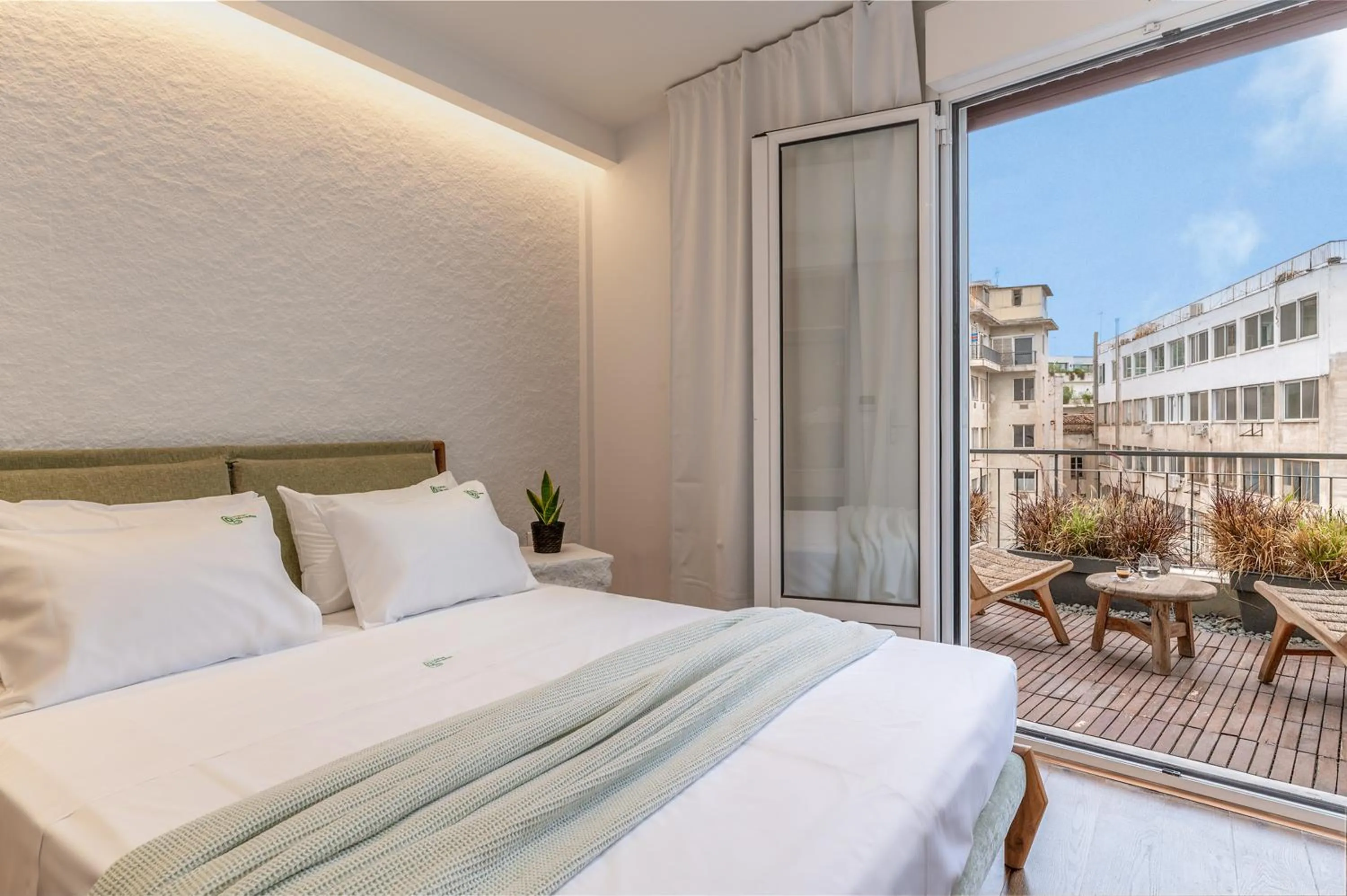 Balcony/Terrace, Bed in LOFUS Bio-Suites