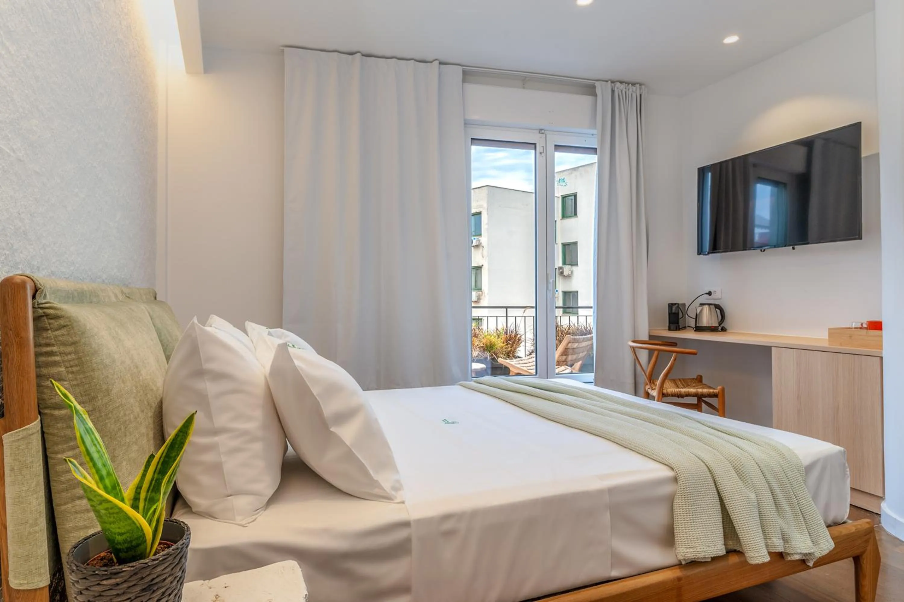 Street view, Bed in LOFUS Bio-Suites