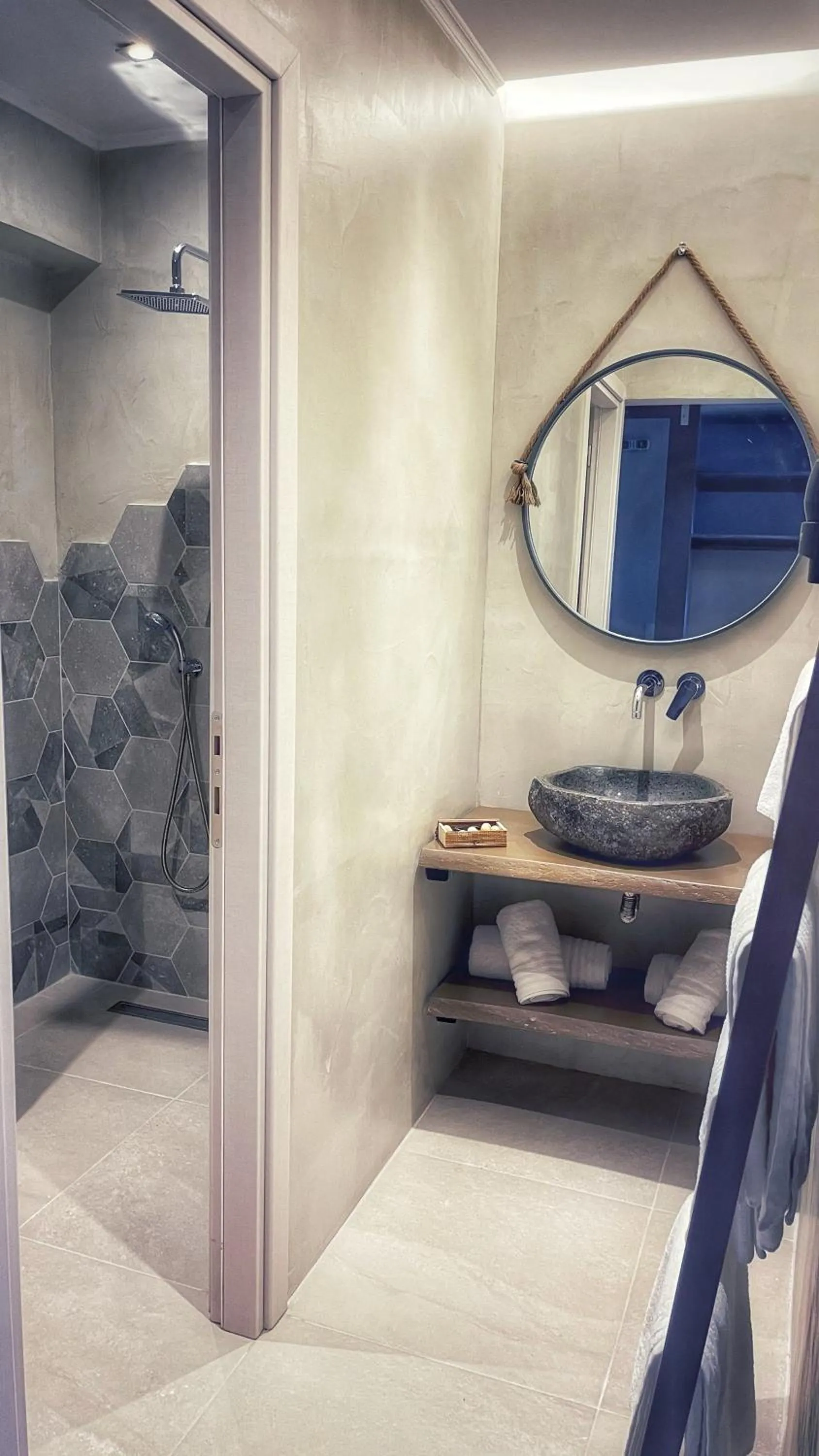 Scarabeo Suites & Villas Parga