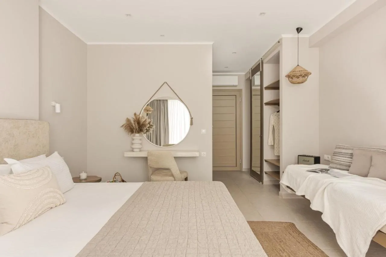 Scarabeo Suites & Villas Parga