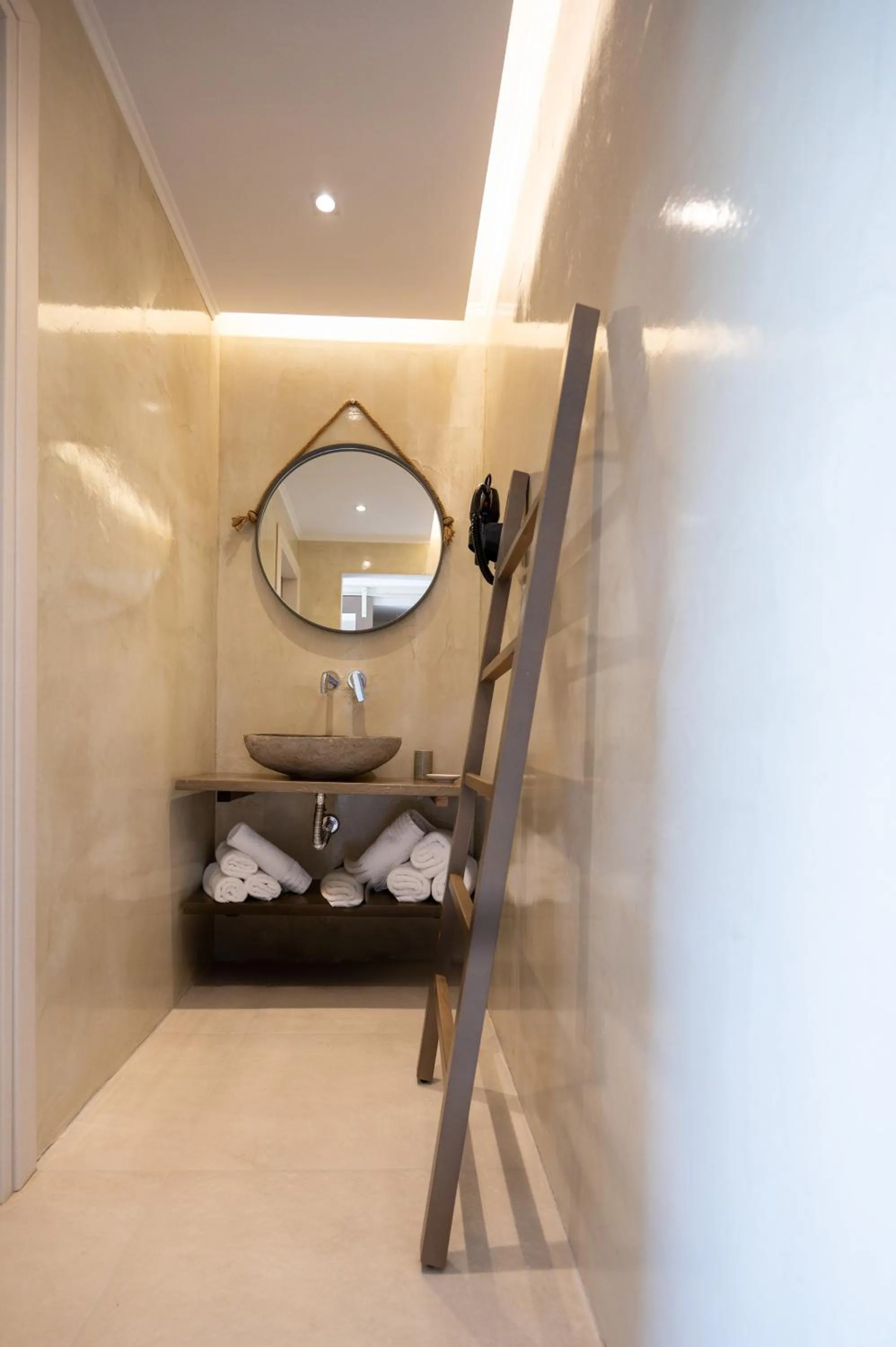 Scarabeo Suites & Villas Parga