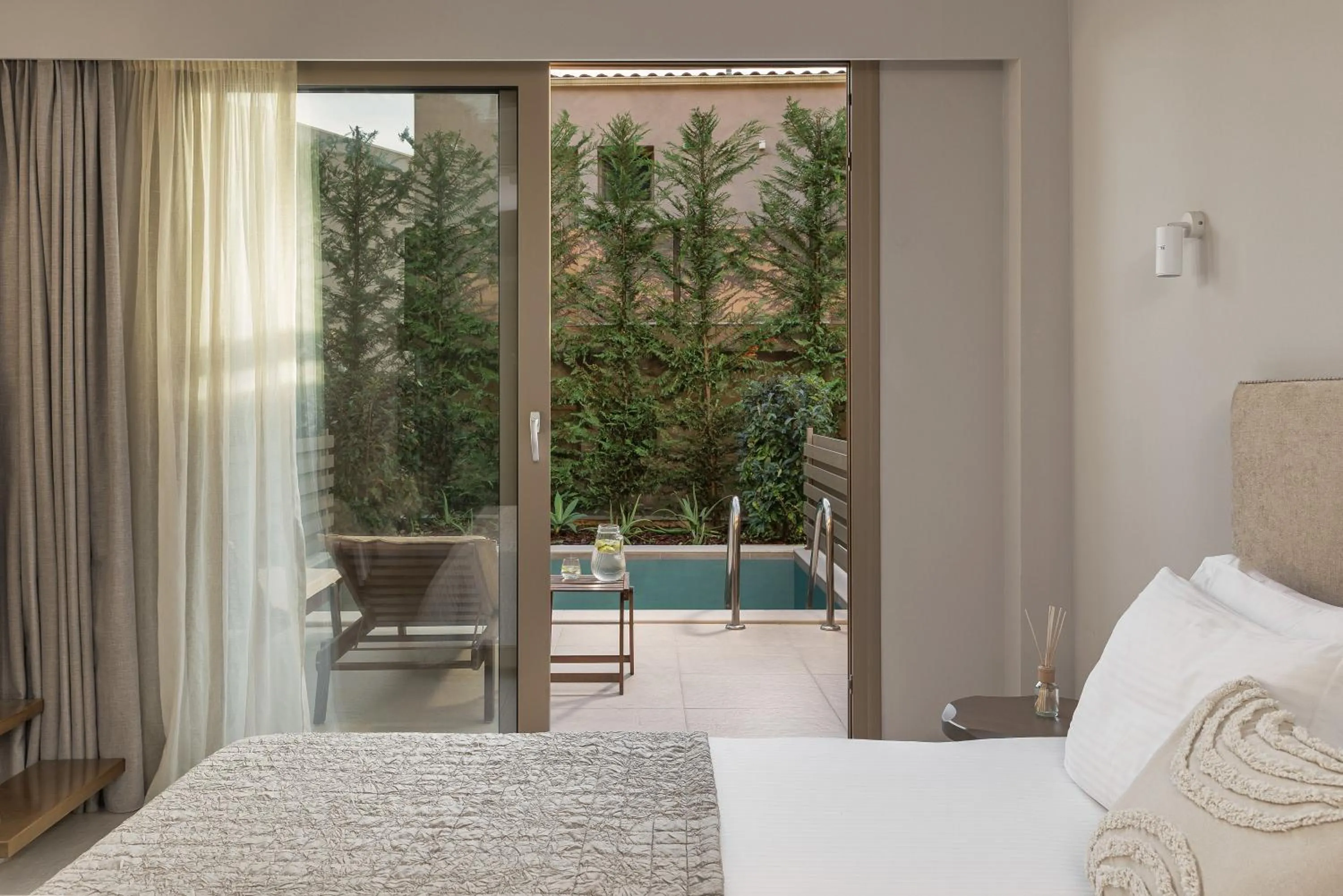 Scarabeo Suites & Villas Parga