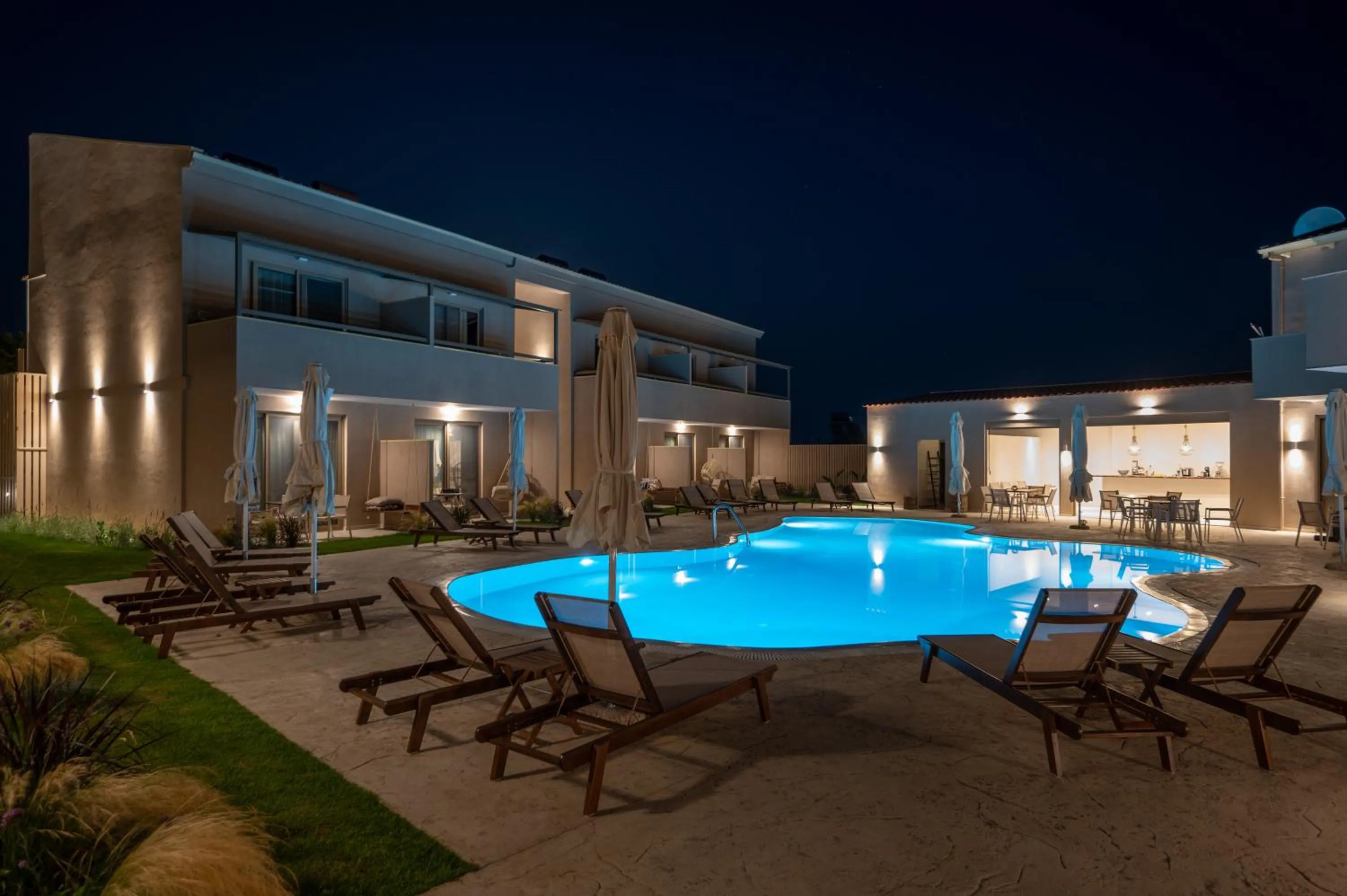 Scarabeo Suites & Villas Parga