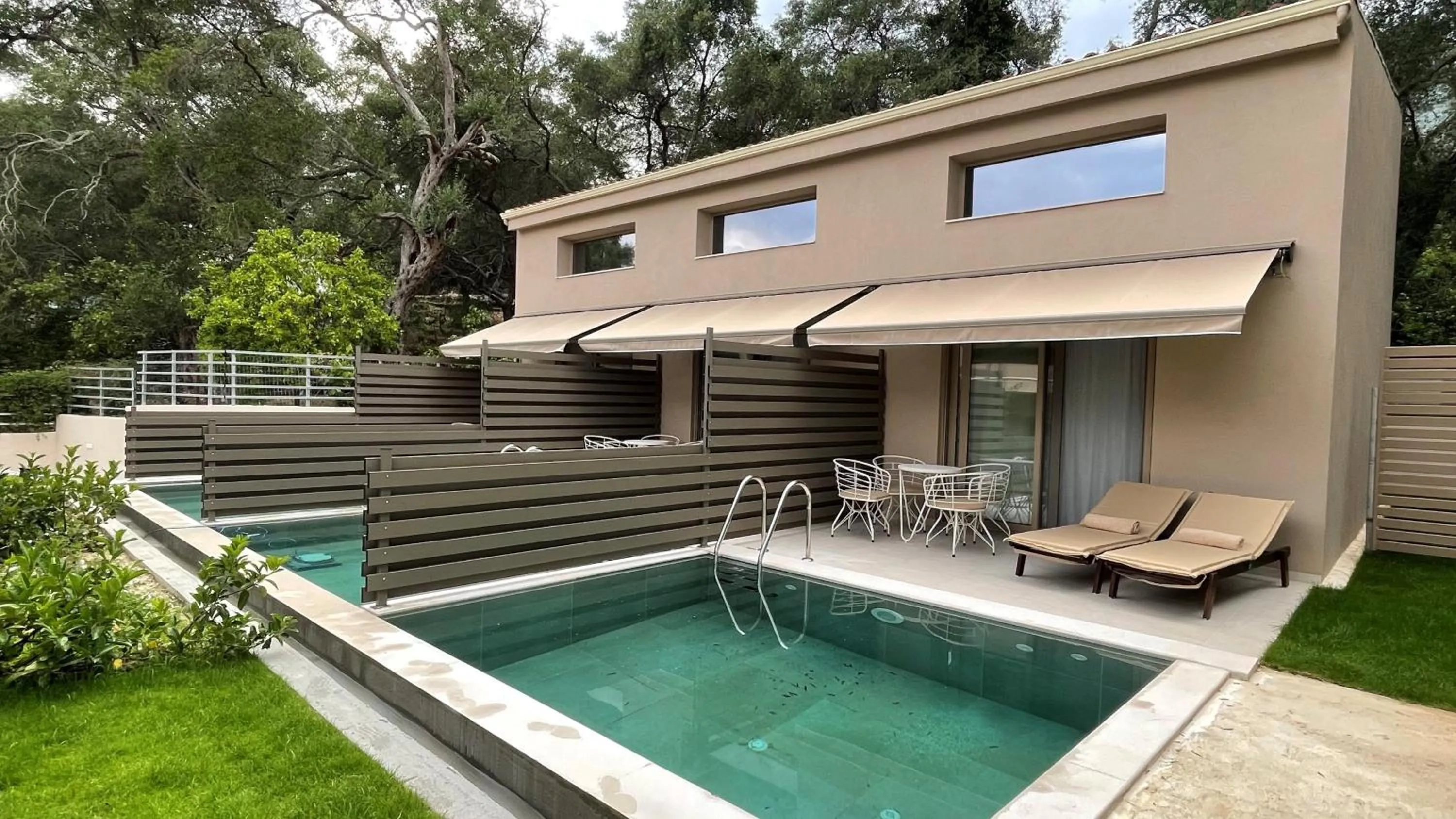 Scarabeo Suites & Villas Parga