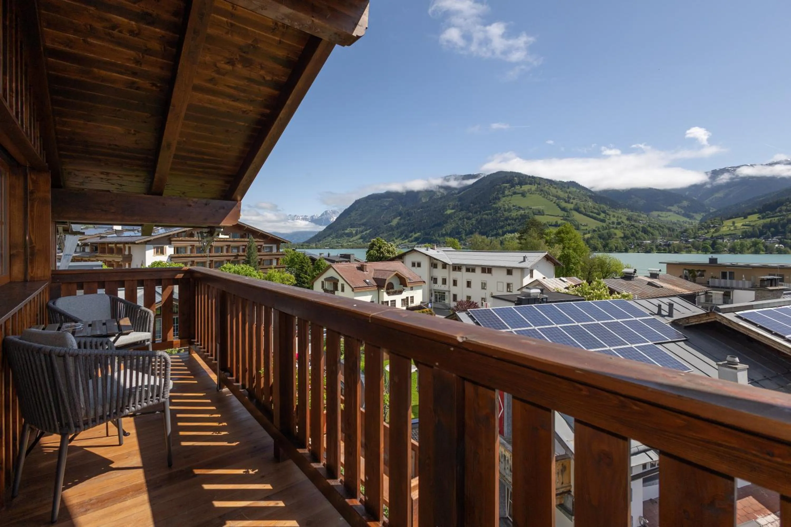 Balcony/Terrace in Romantikhotel Zell am See
