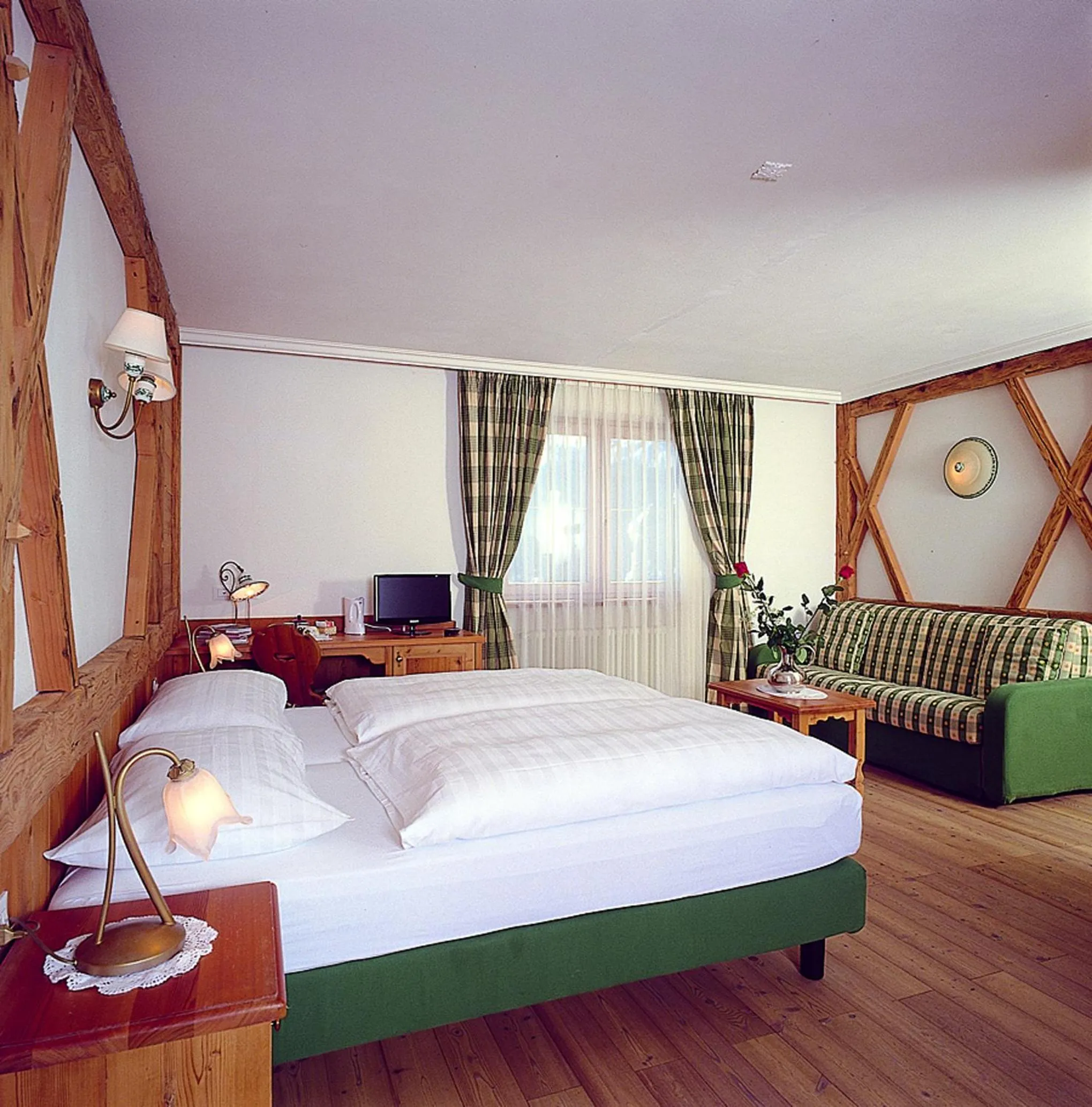 Photo of the whole room, Bed in Hotel Casa del Campo