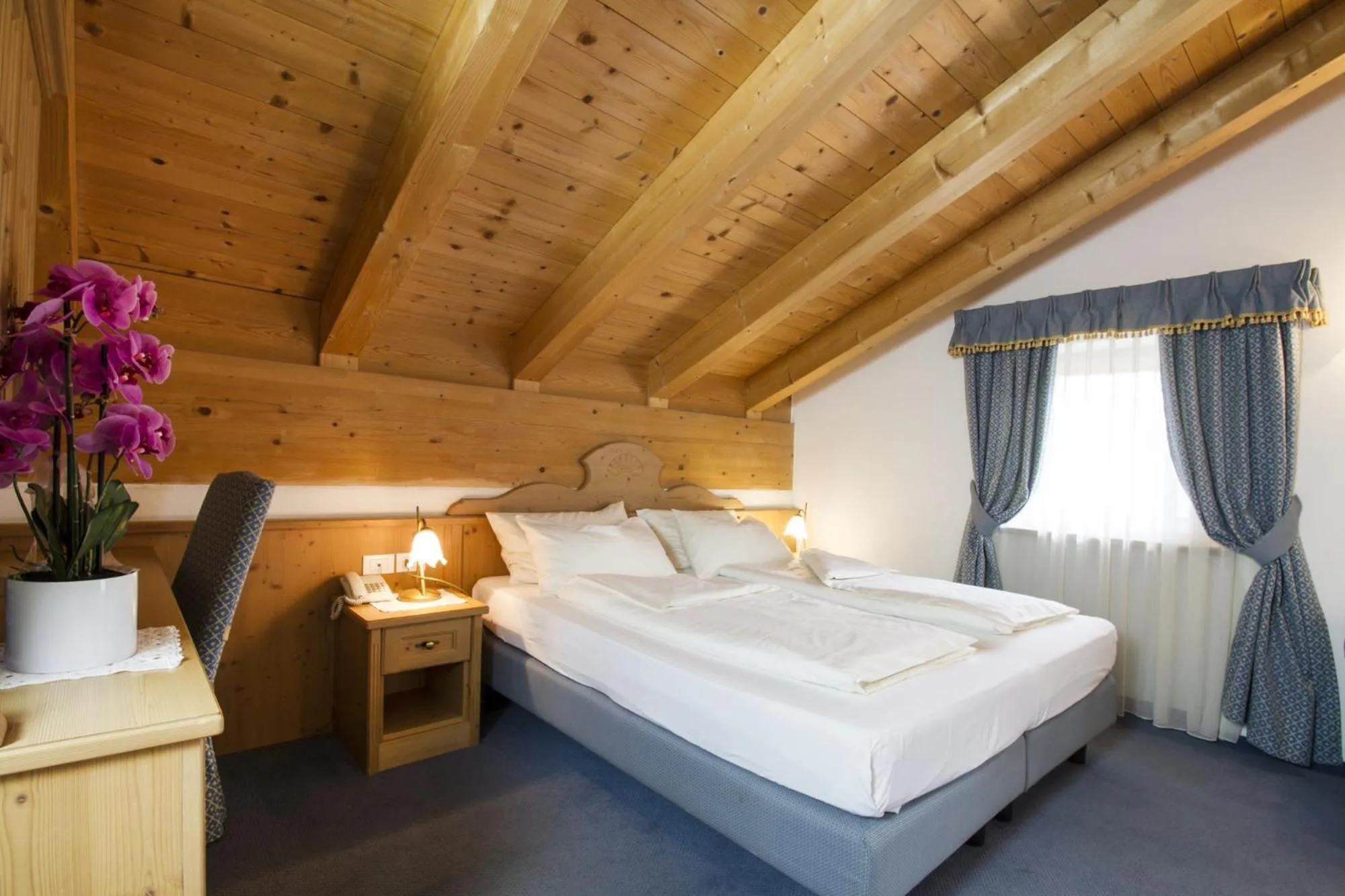 Bed in Hotel Casa del Campo