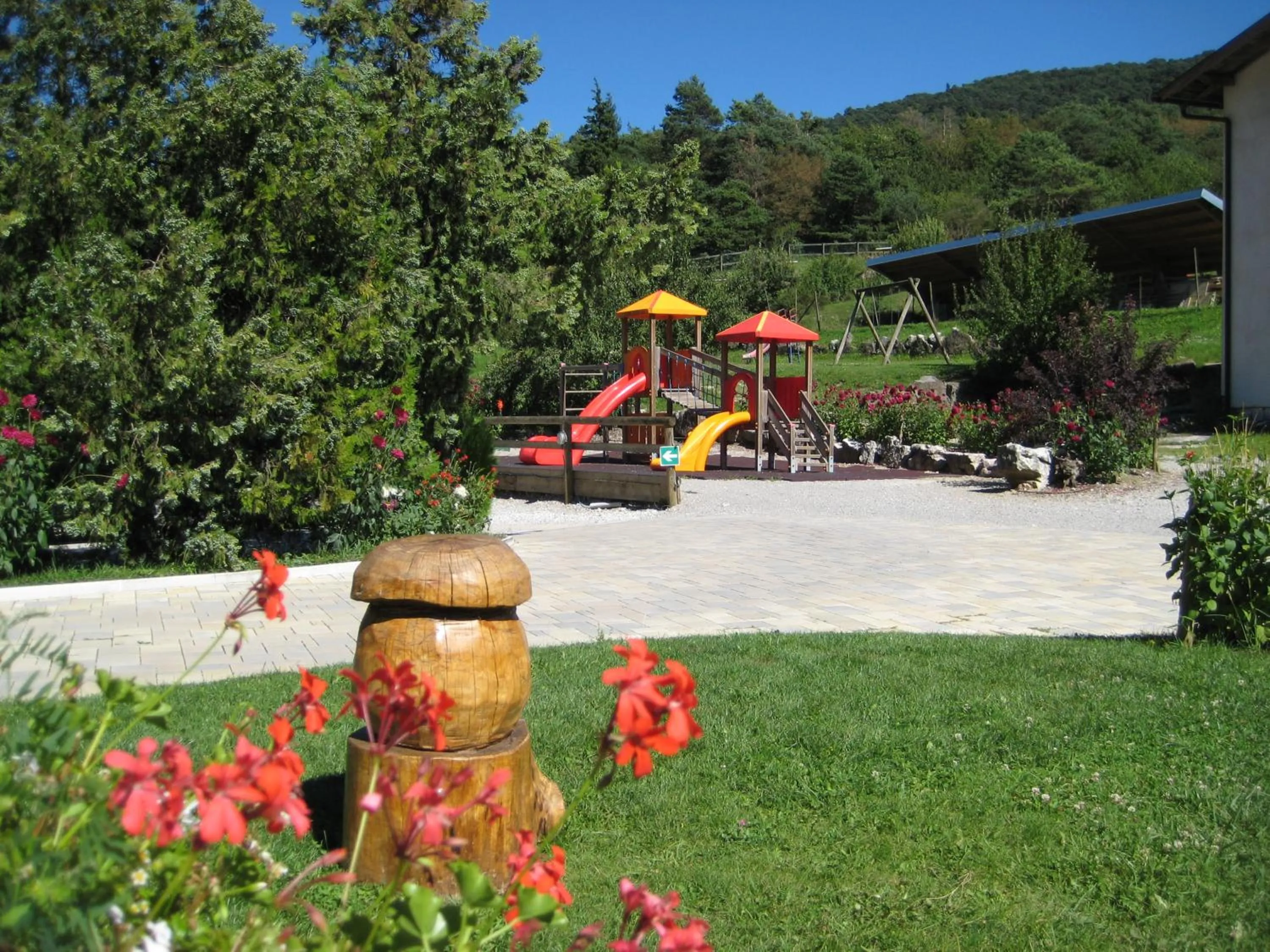 Summer in RTA Hotel Le Vallene