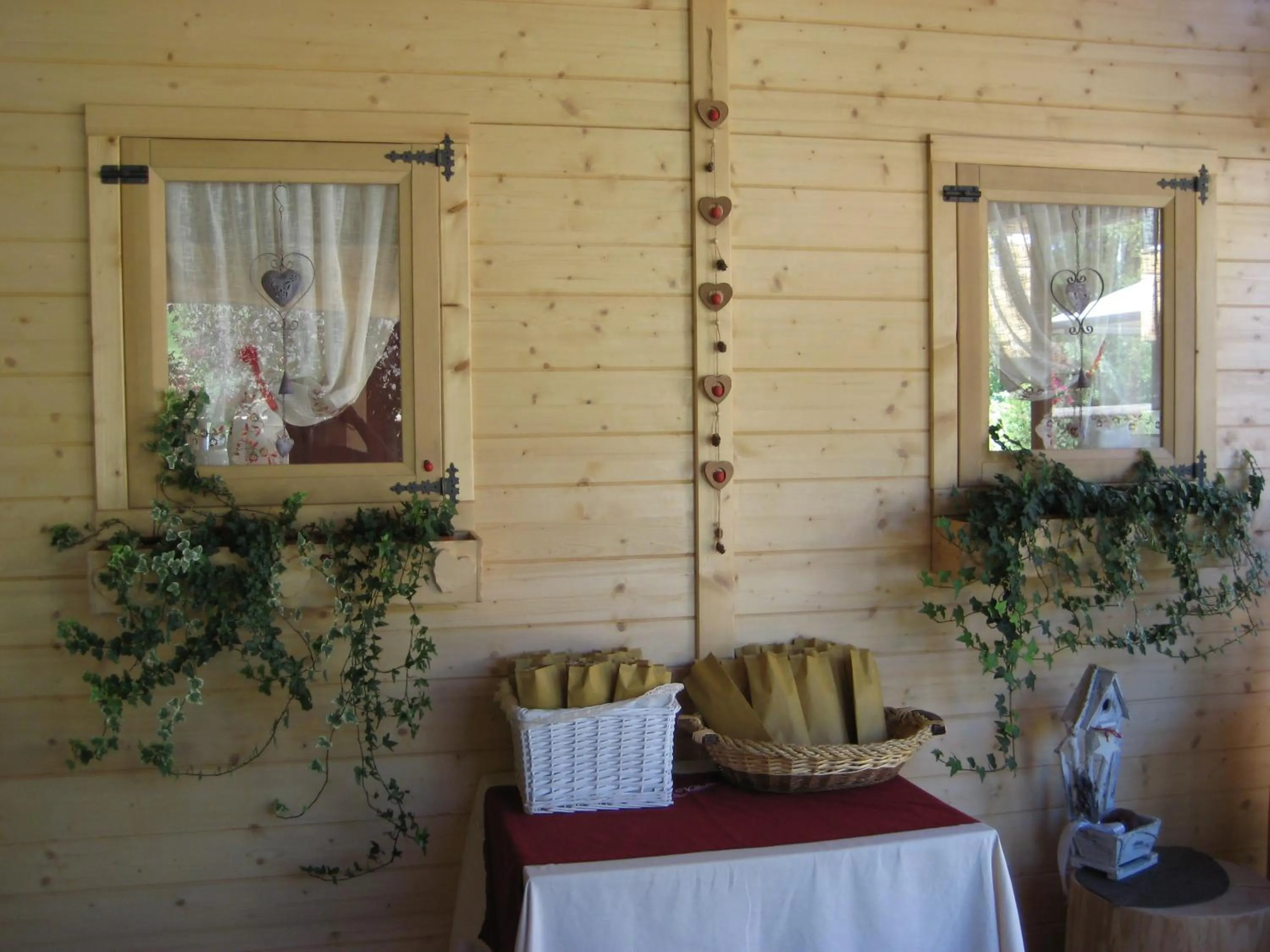 Restaurant/places to eat in RTA Hotel Le Vallene