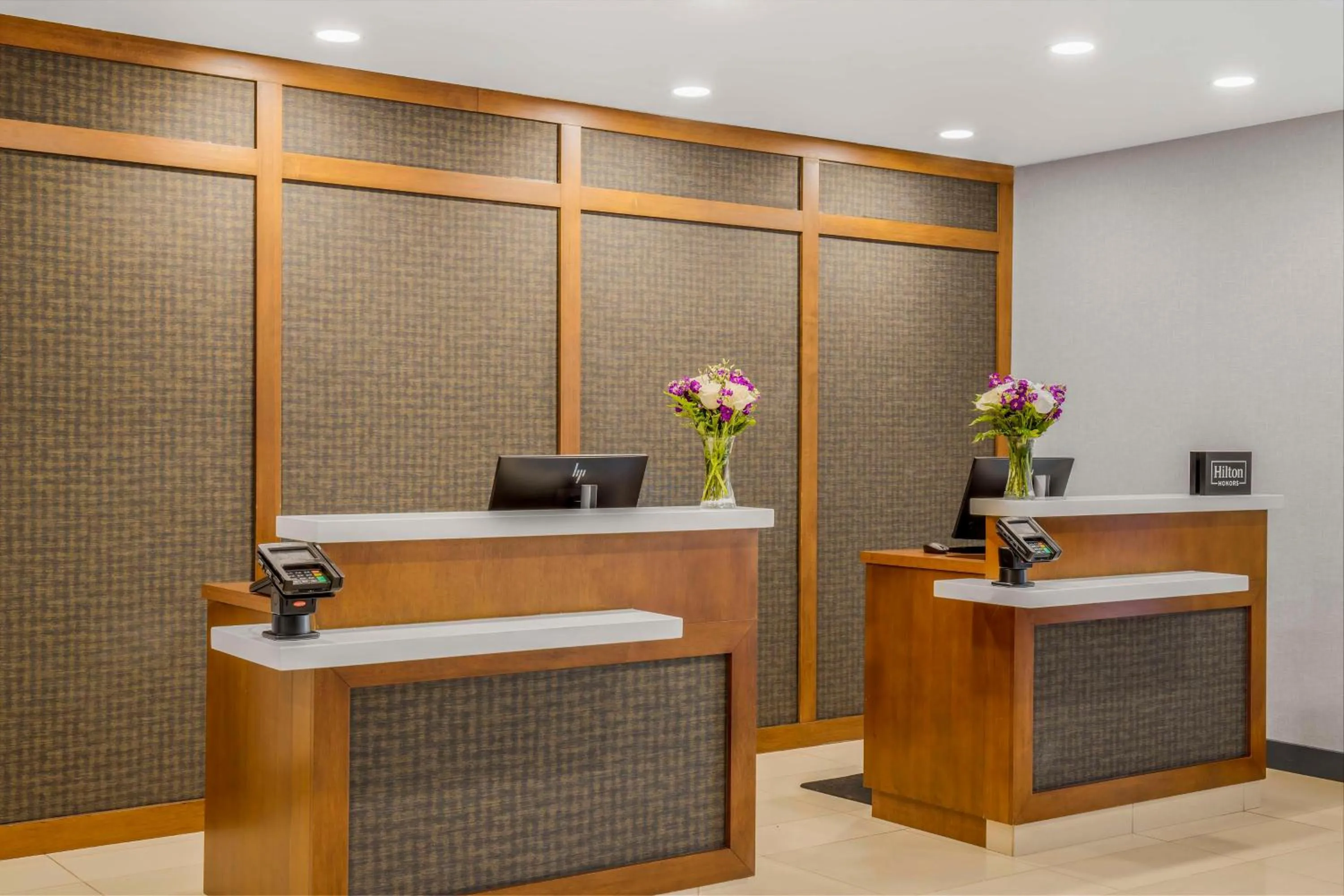Lobby or reception in Homewood Suites by Hilton Winnipeg Airport - Polo Park