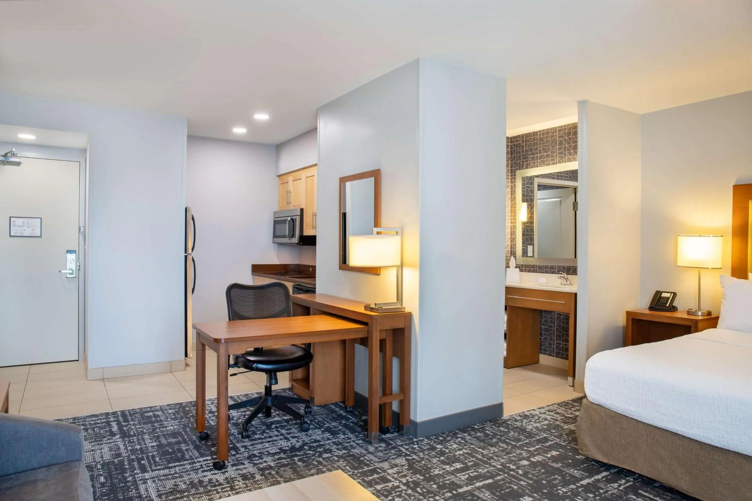 Bedroom, Bed in Homewood Suites by Hilton Winnipeg Airport - Polo Park