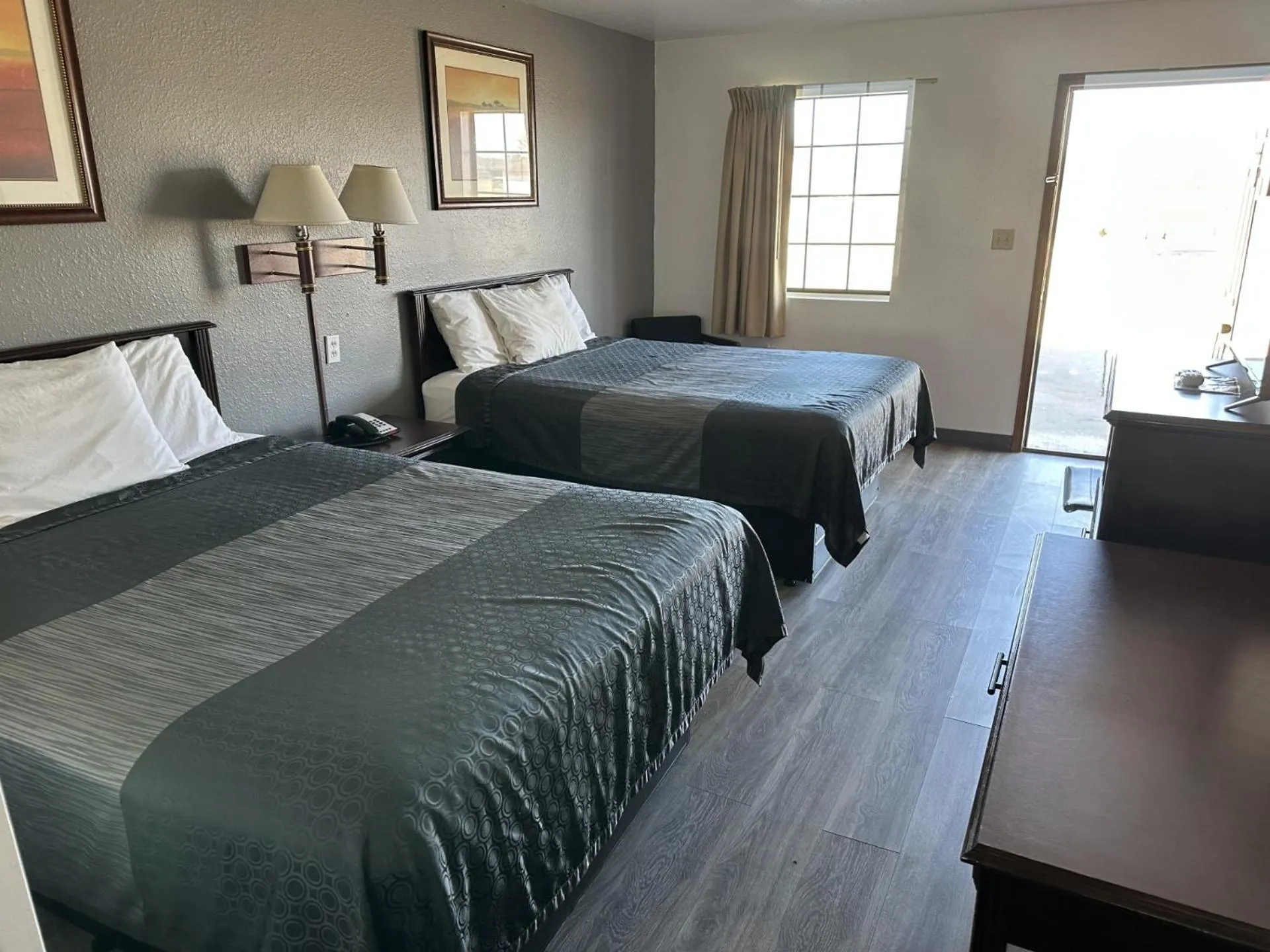 Bedroom, Bed in Southern Nights Motel