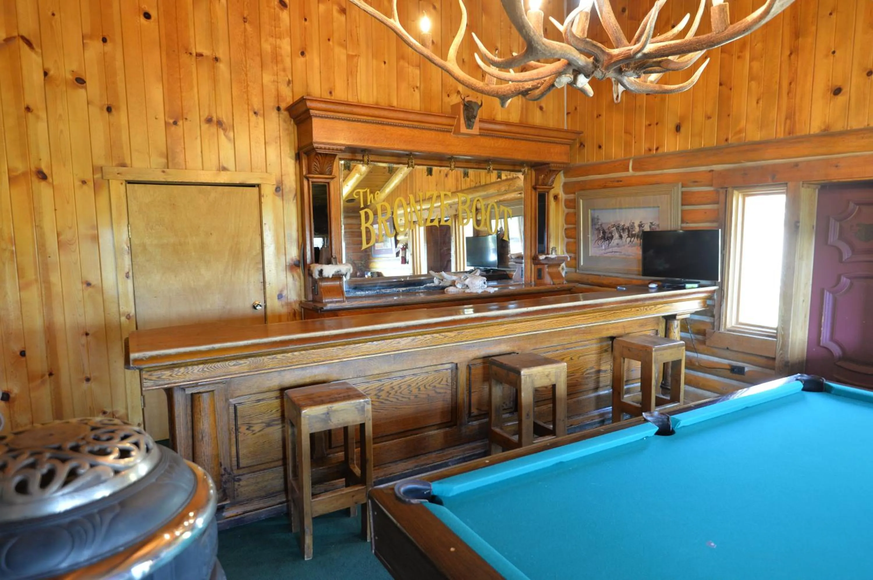 Billiard in Heart Six Ranch
