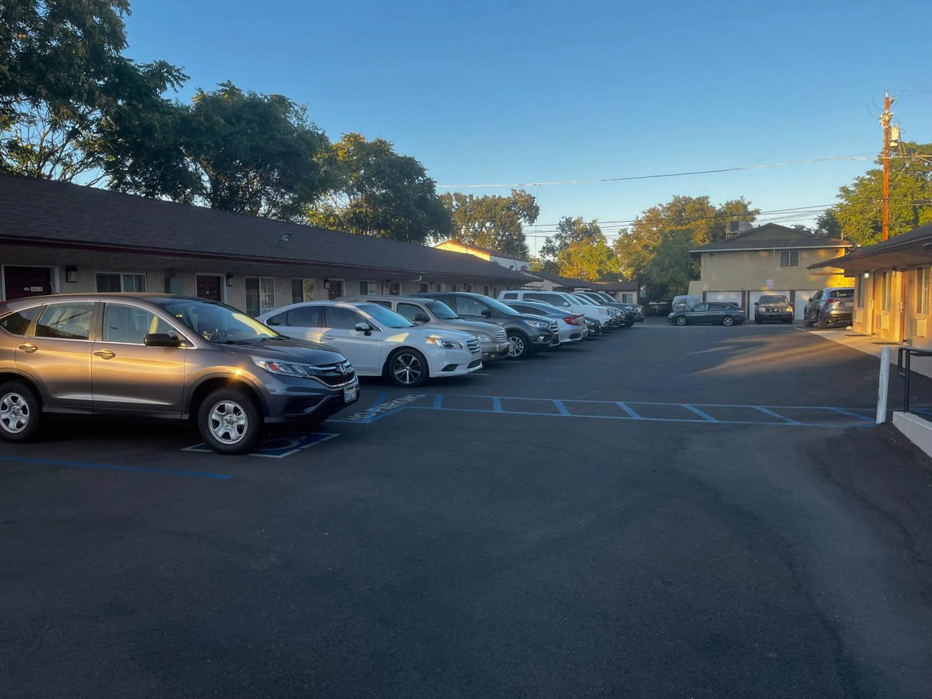 Property building in Economy Inn Paso Robles