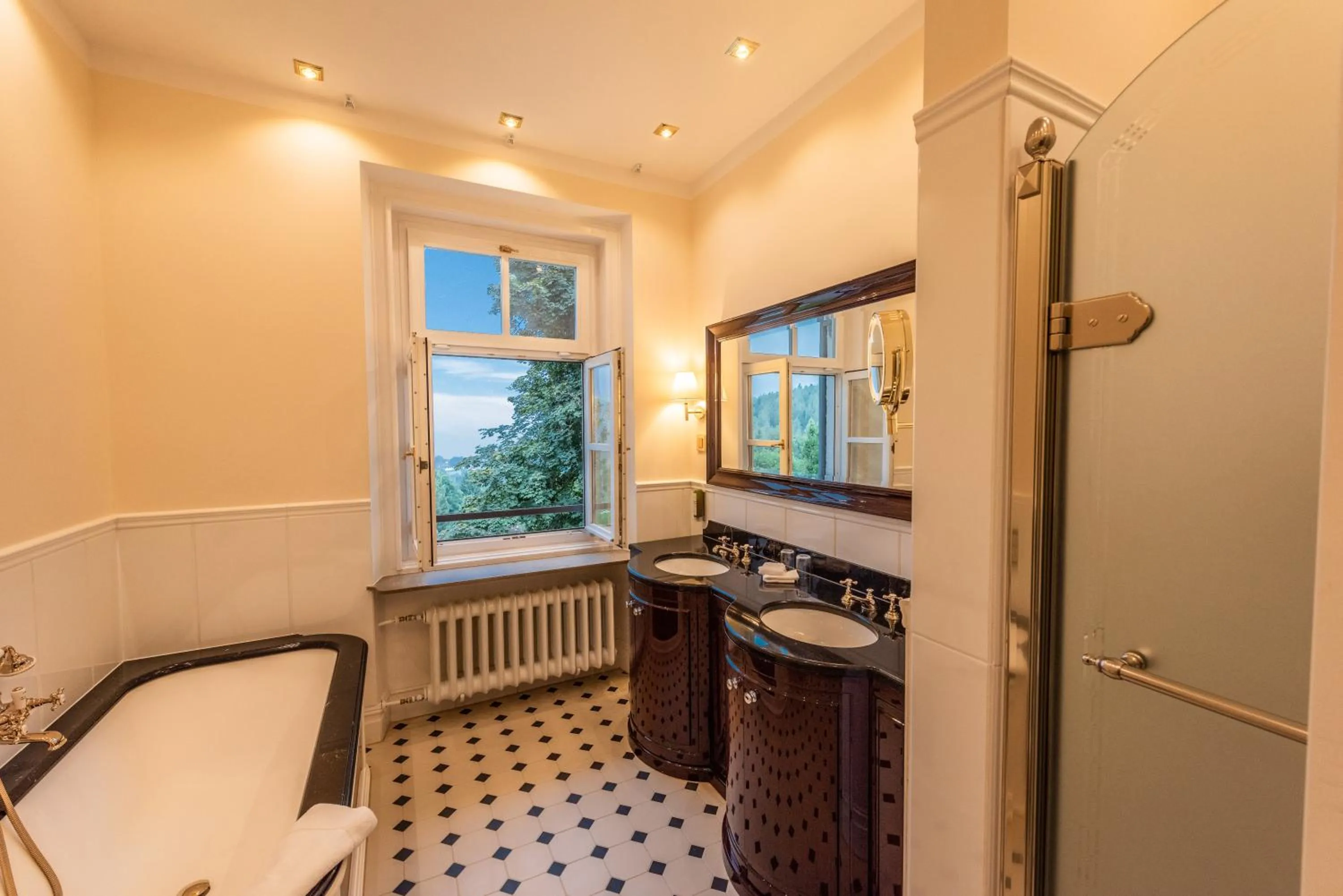 Bathroom in Robenstein Aktivhotel & SPA