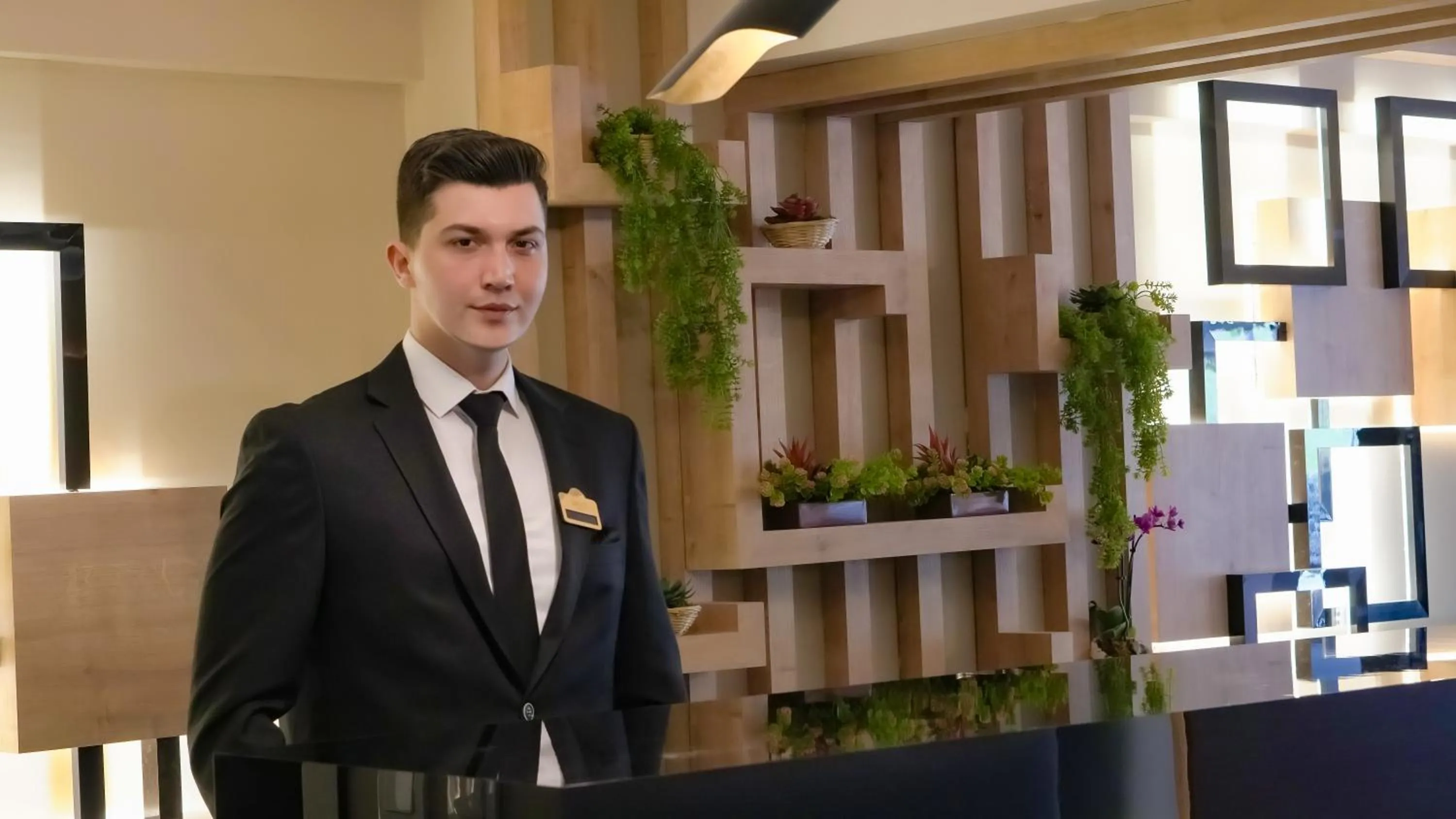 Staff in Avwan Hotel Çiğli