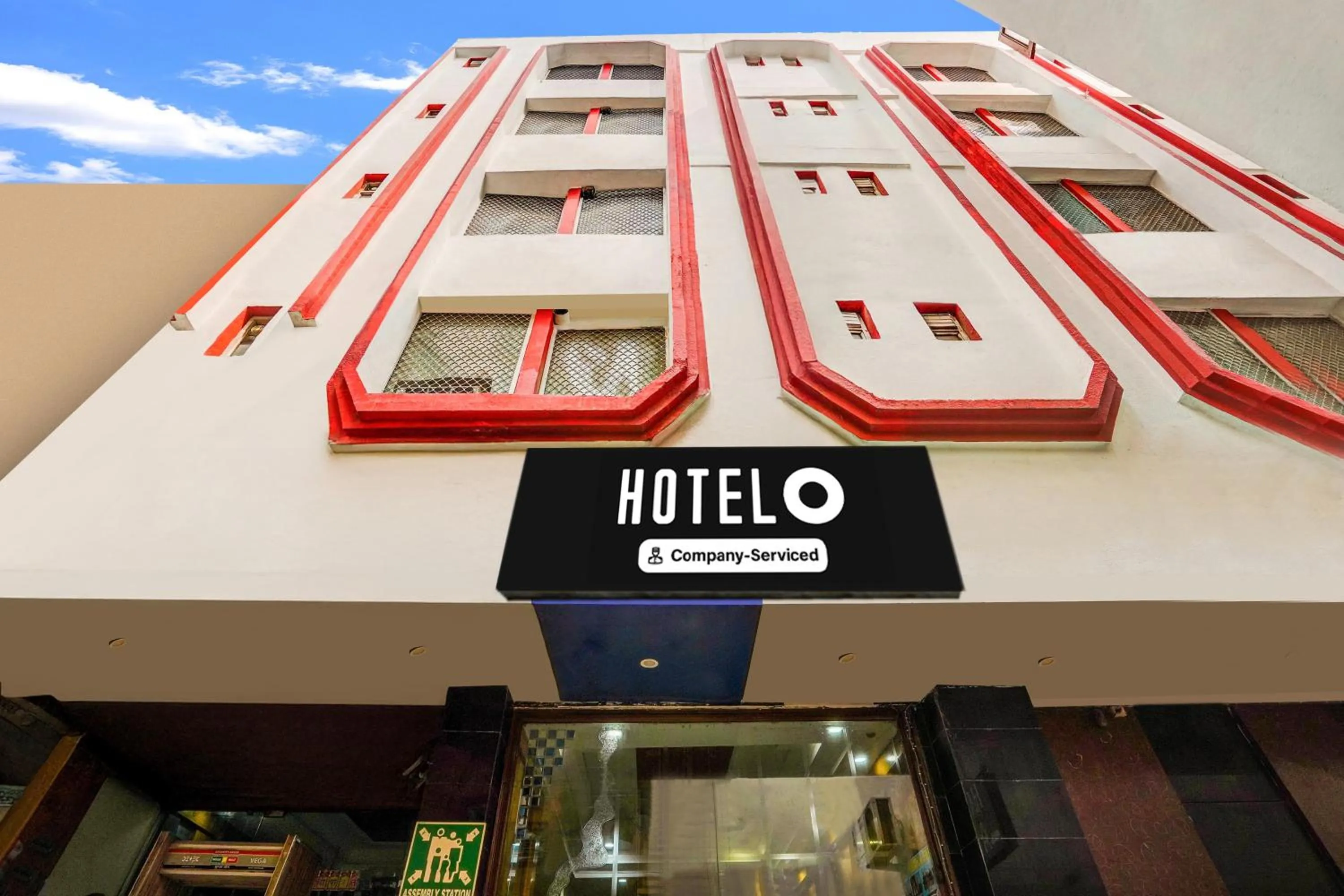 Facade/entrance in Hotel O Paharganj Near Railway Station Formerly Chand Palace