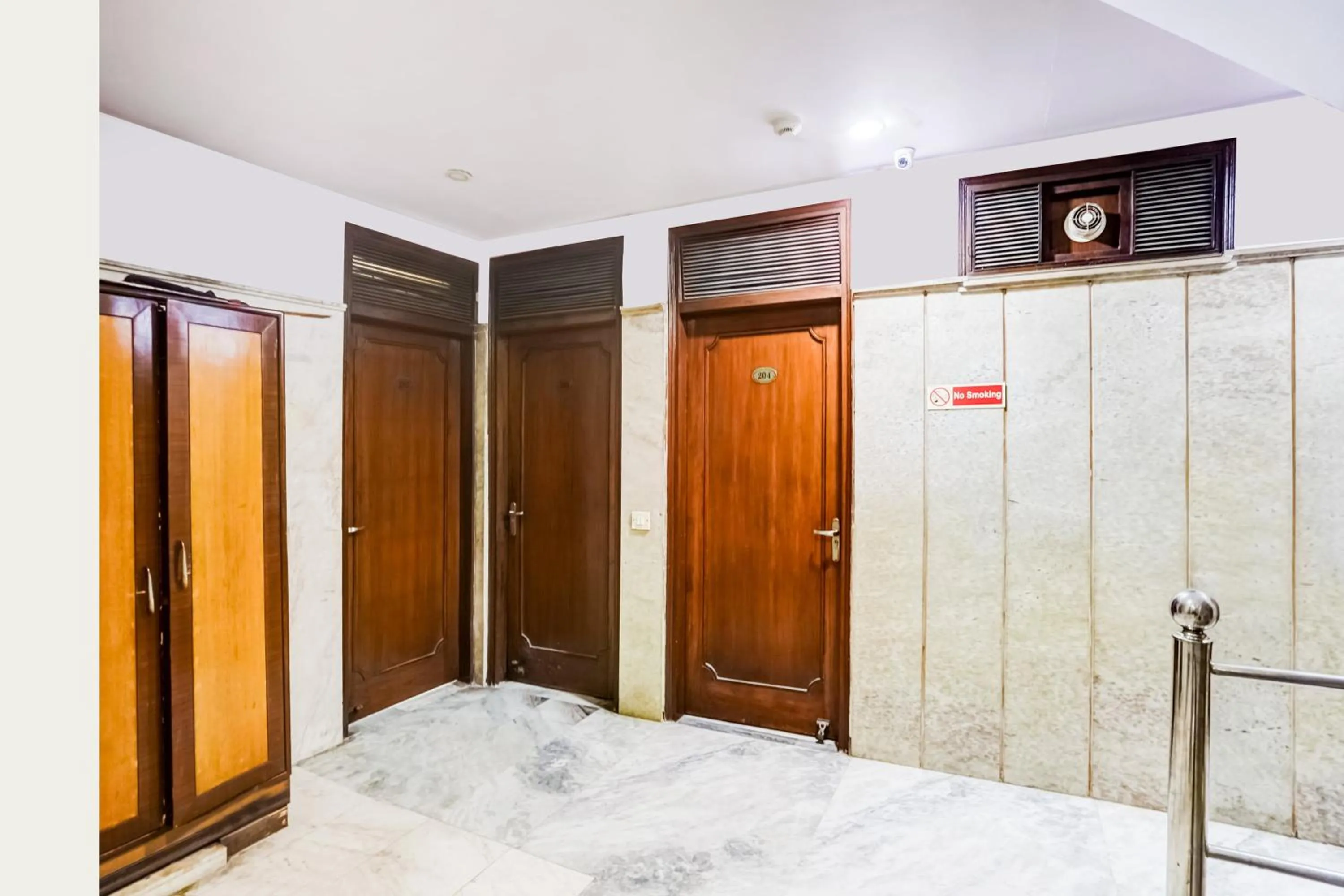 Lobby or reception, Bed in Hotel O Paharganj Near Railway Station Formerly Chand Palace