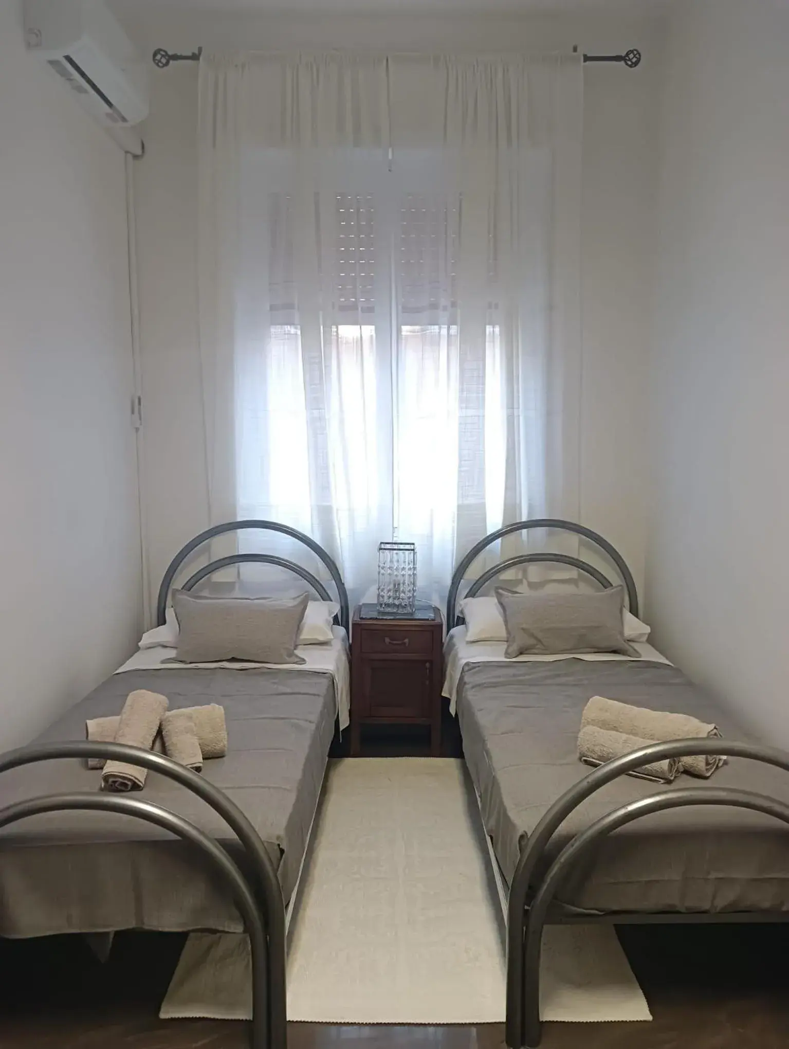 Economy Twin Room in Casa al Porto Economy Twin Room in Casa al Porto