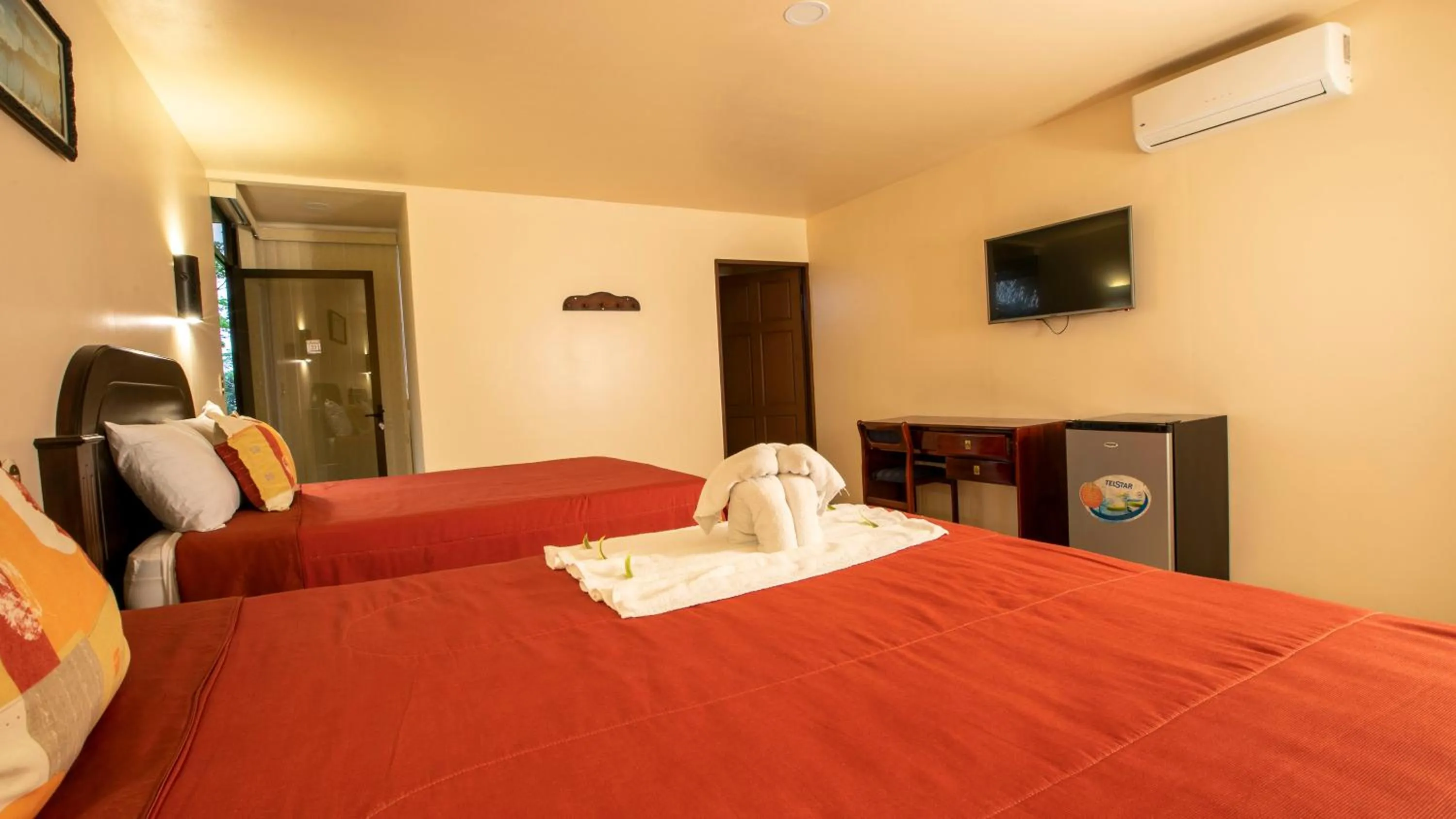 Photo of the whole room, Bed in Orquideas Boutique Hotel