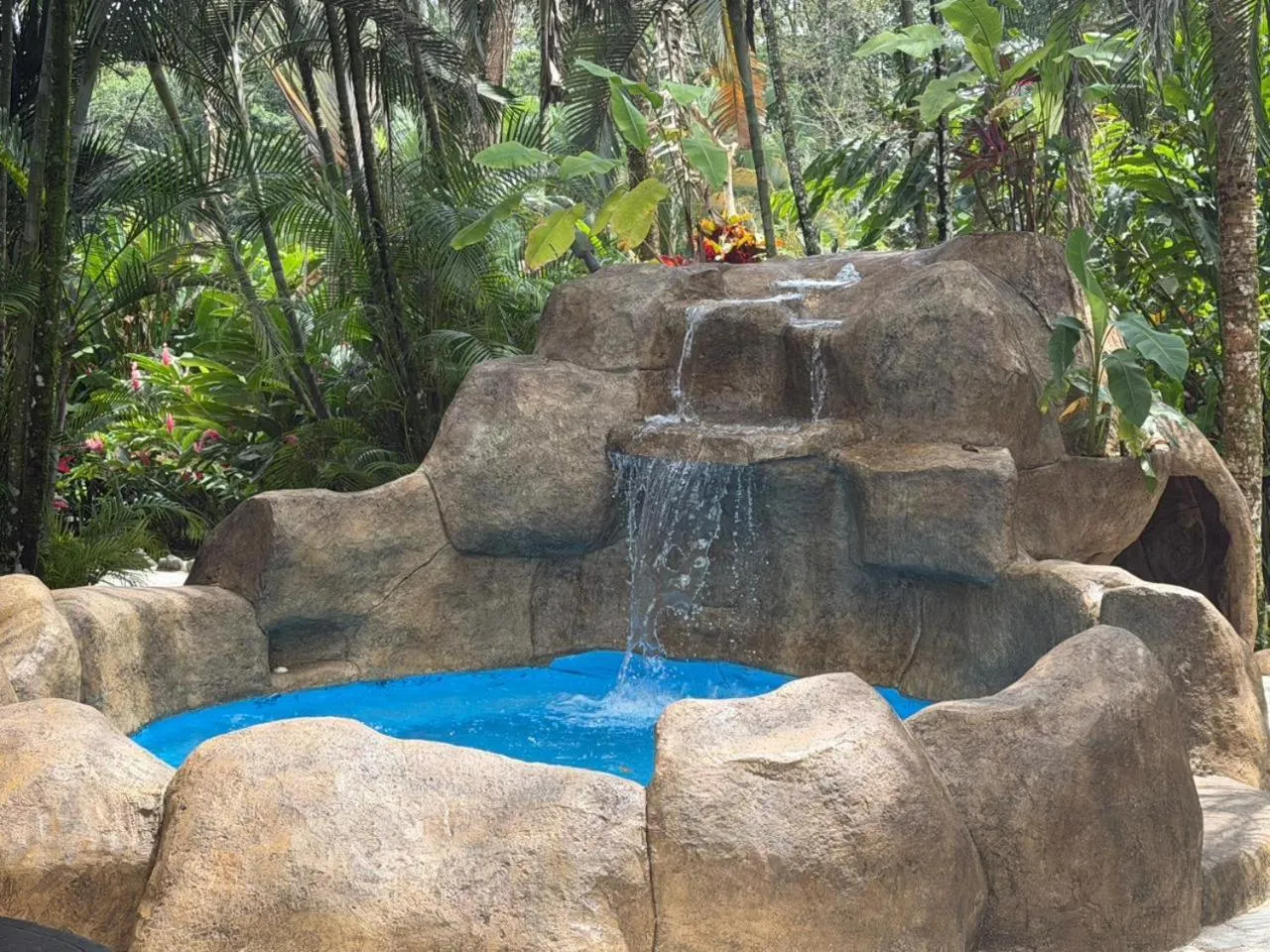 Swimming pool in Orquideas Boutique Hotel