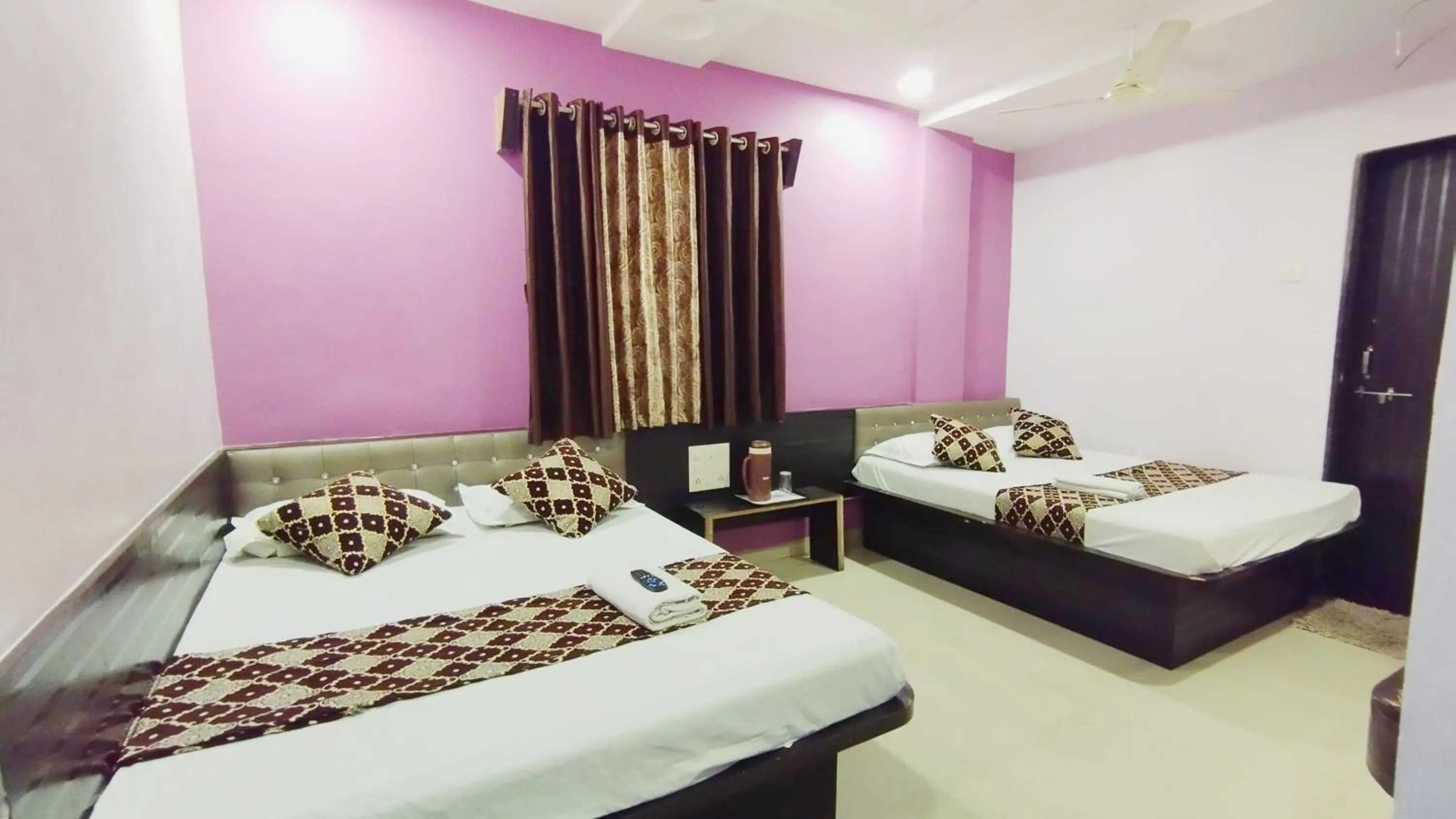 Bed in Sai Balaji Residency