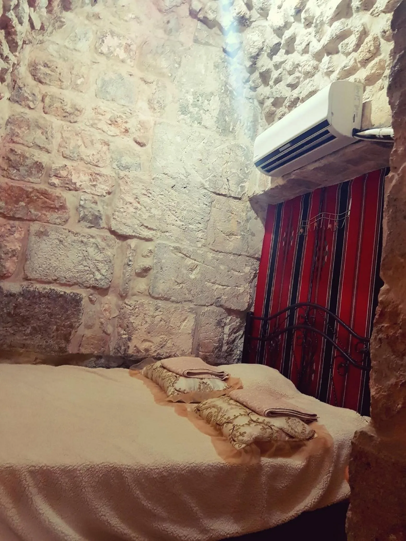 Photo of the whole room, Bed in Bab El-Silsileh Hostel