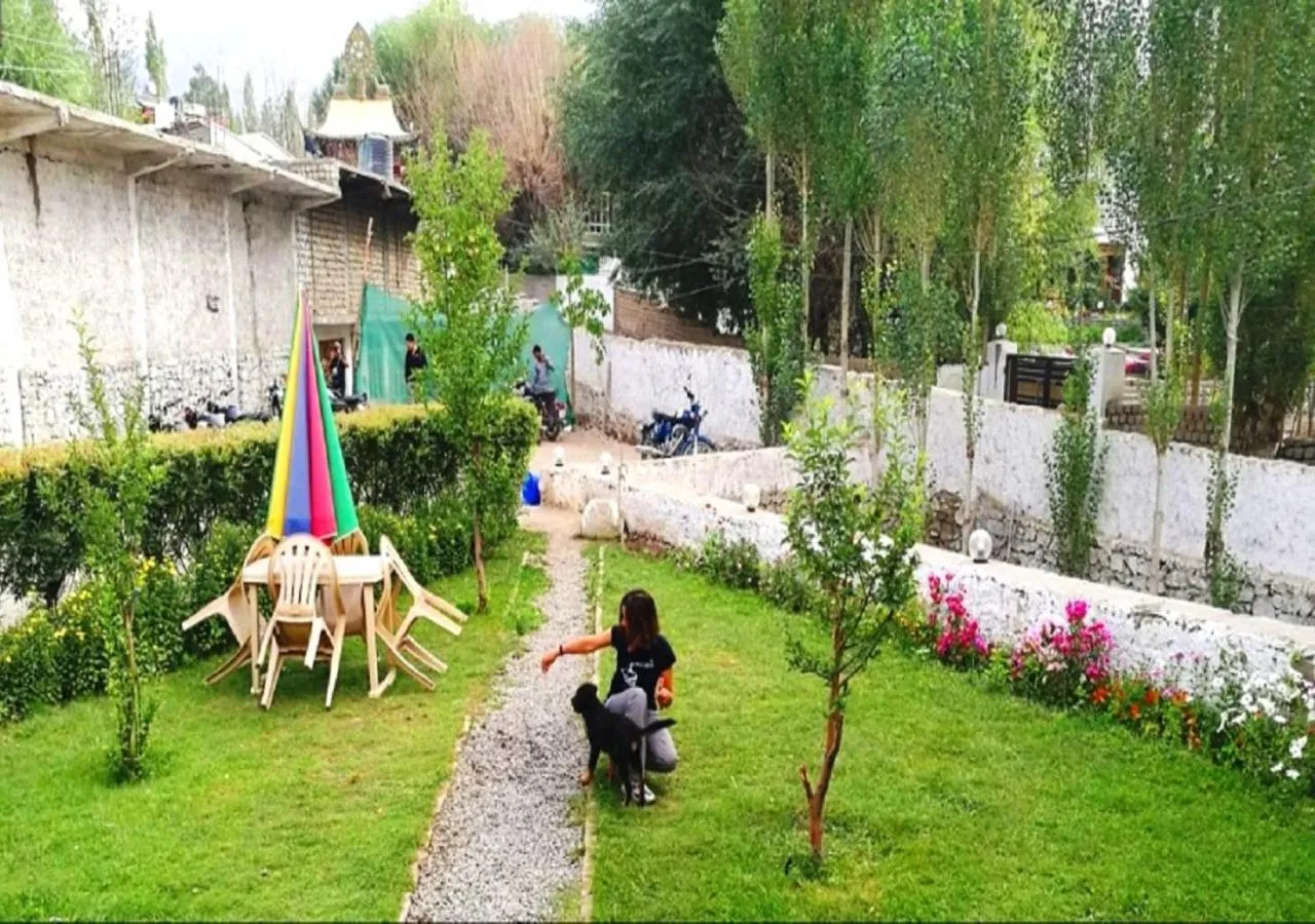 Garden in Hotel Ladakh Heaven