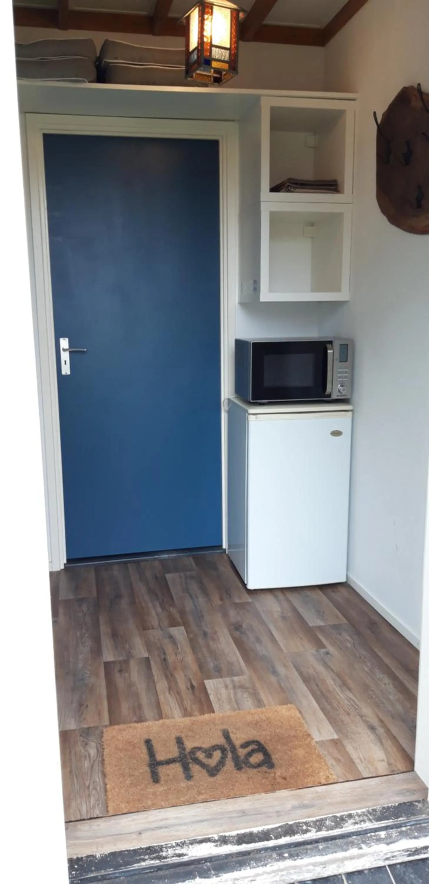 Property building in Eendrachtweg 4