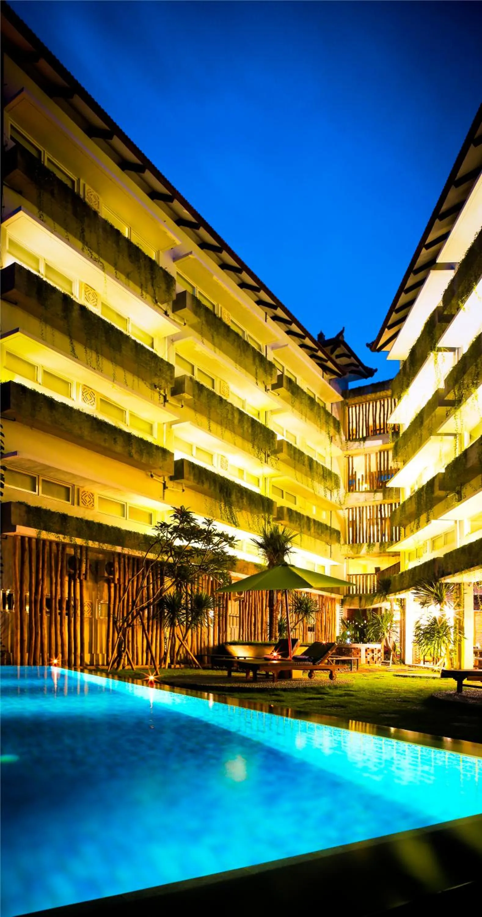 Property building in Grandmas Plus Hotel Airport