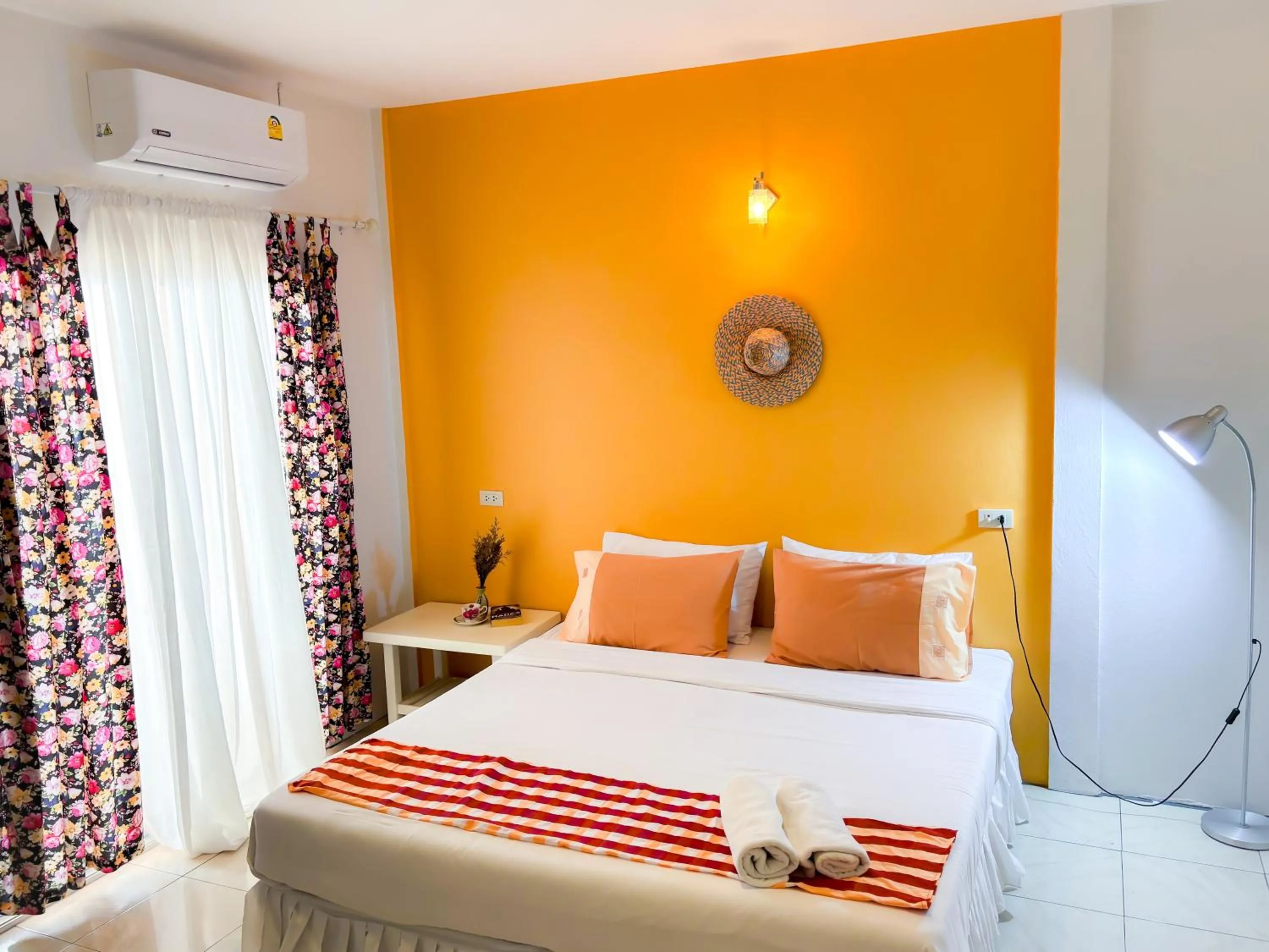 Bed in Les Fleurs House