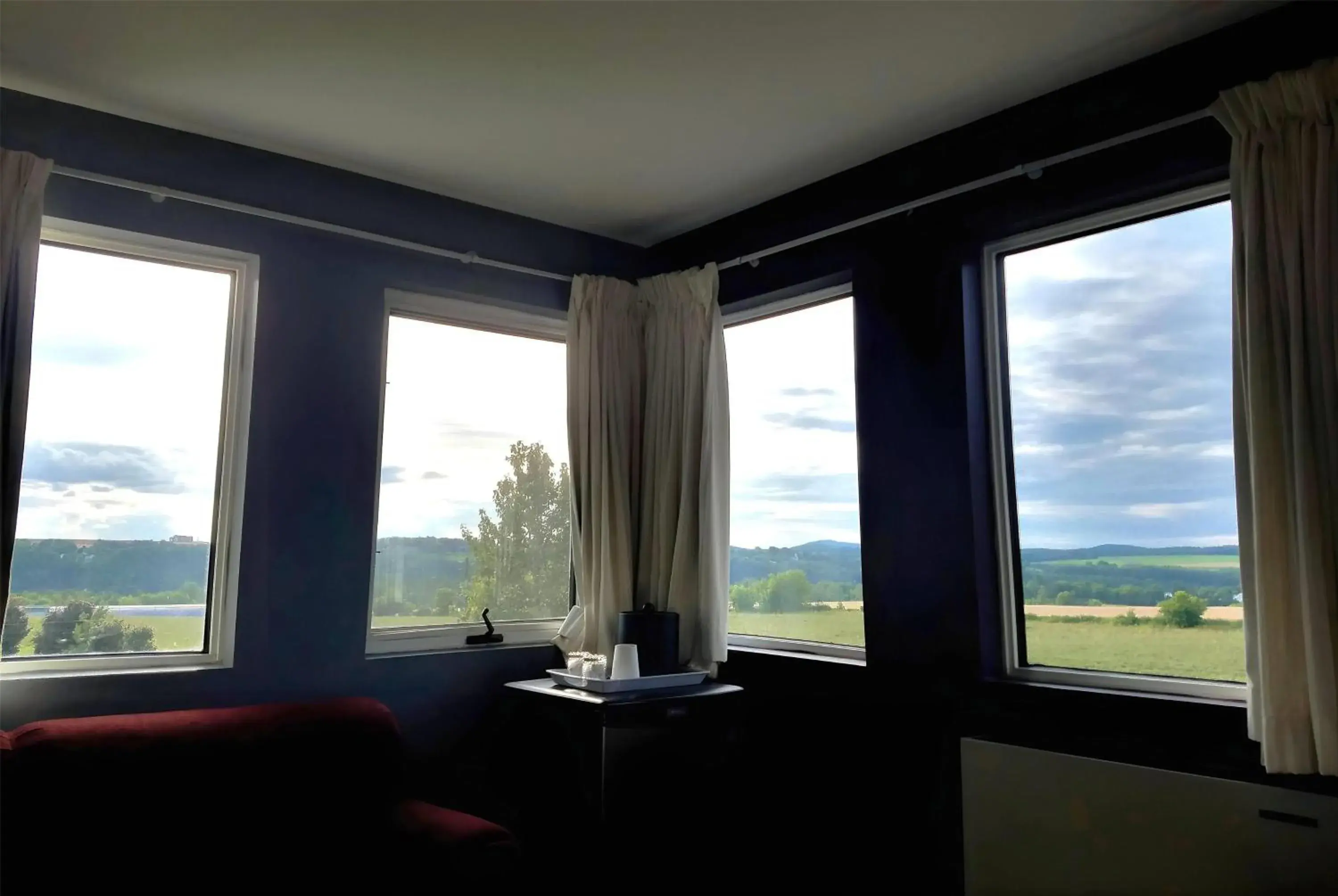 King Suite with Jetted Tub - Non-Smoking in Ramada by Wyndham Florenceville King Suite with Jetted Tub - Non-Smoking in Ramada by Wyndham Florenceville