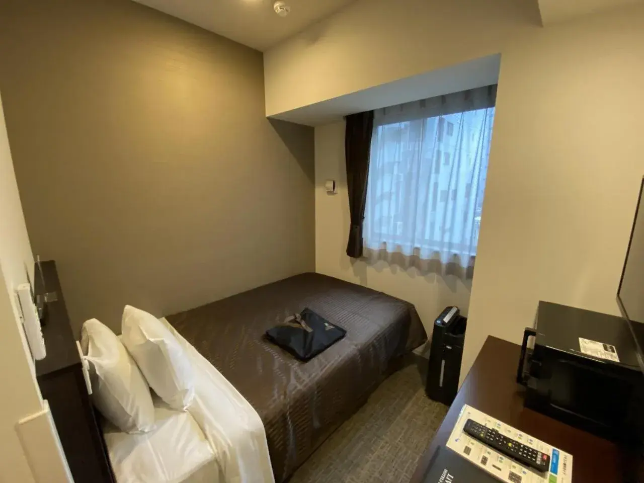 Double Room with Small Double Bed - single occupancy - Non-Smoking in HOTEL LiVEMAX PREMIUM Nagoya Marunouchi Double Room with Small Double Bed - single occupancy - Non-Smoking in HOTEL LiVEMAX PREMIUM Nagoya Marunouchi
