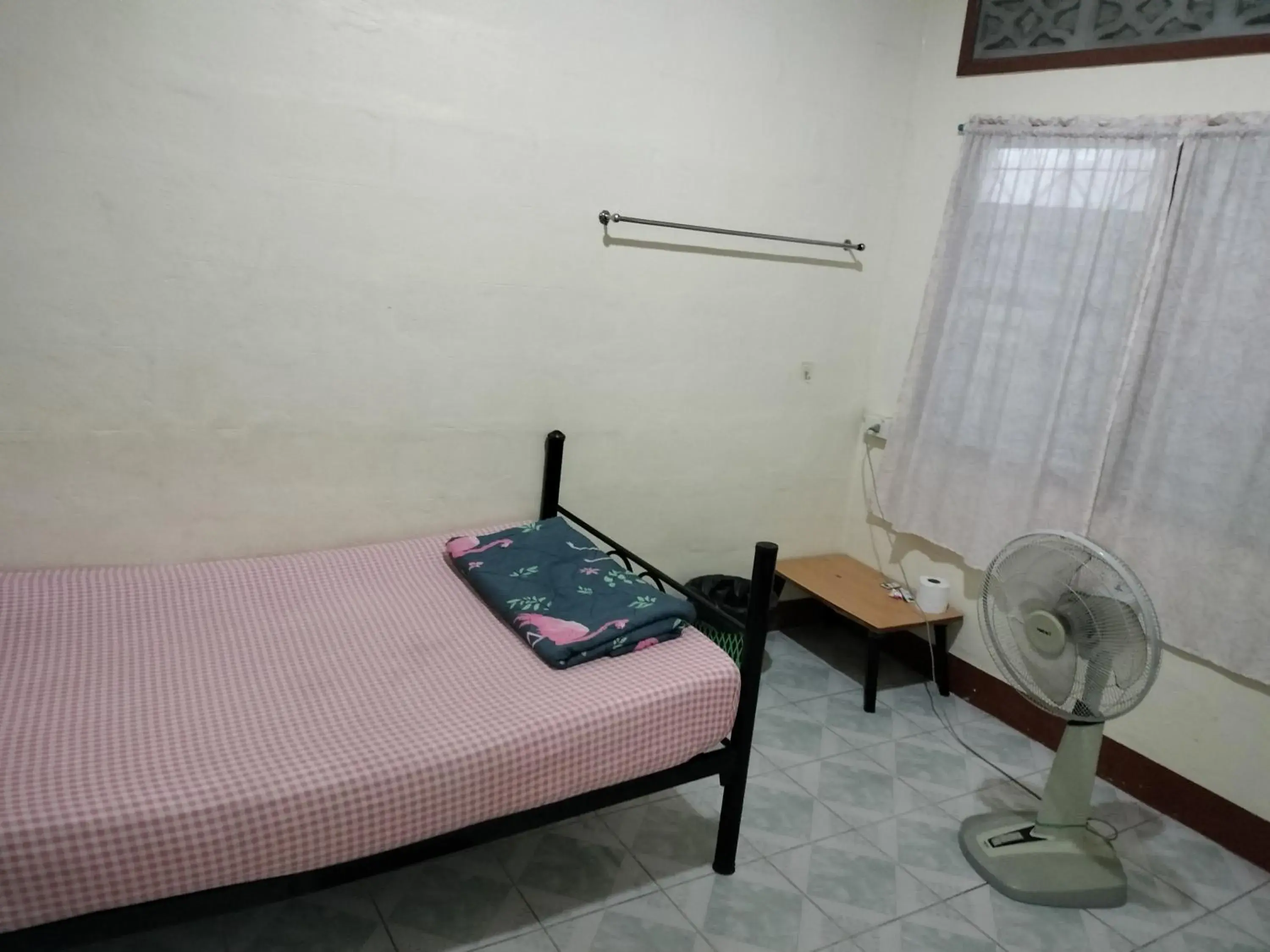 Budget Single Room - single occupancy in Canaan guesthouse Budget Single Room - single occupancy in Canaan guesthouse